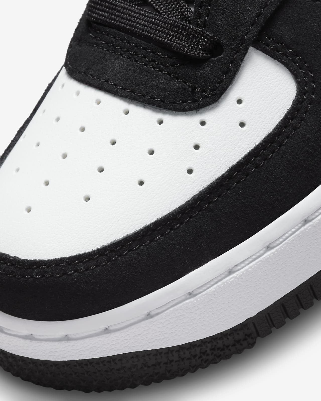 Nike Boys Air Force 1 LV8 - Shoes White/Black Size 06.5