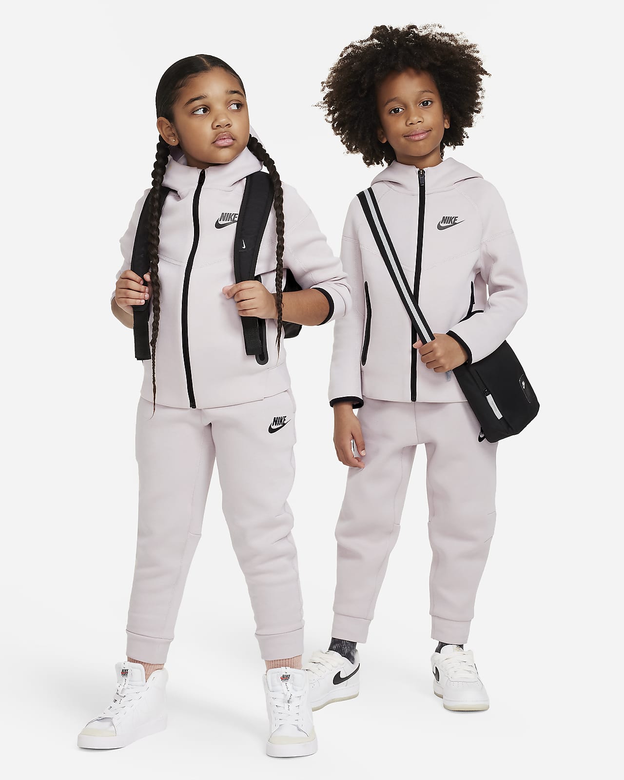 Nike Sportswear Tech Fleece Full-Zip Set 2-teiliges Hoodie-Set für jüngere Kinder