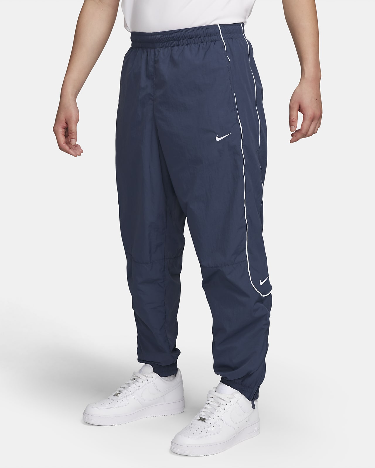 NIKE Mens Navy Track Pants. XL Size, Men's Fashion, Bottoms, Joggers on  Carousell