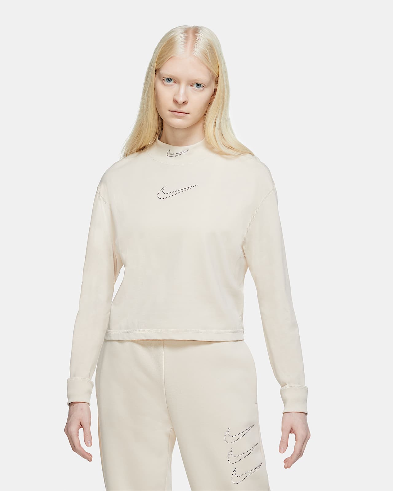 crop t shirt nike