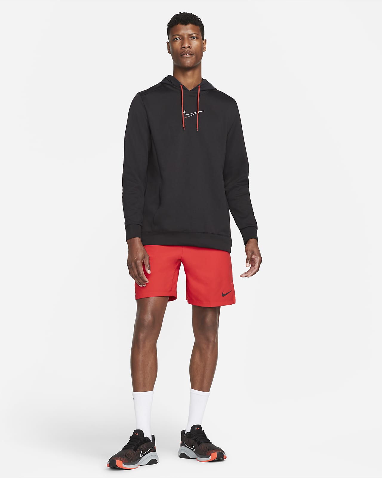 Long-Sleeve Hooded Training Top. Nike NL
