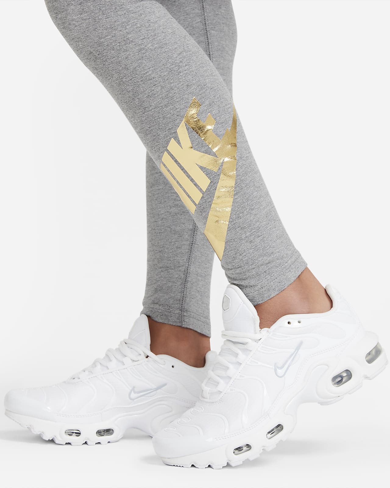 Nike Sportswear Favourites Older Kids' (Girls') High-Waisted Leggings. Nike  HR