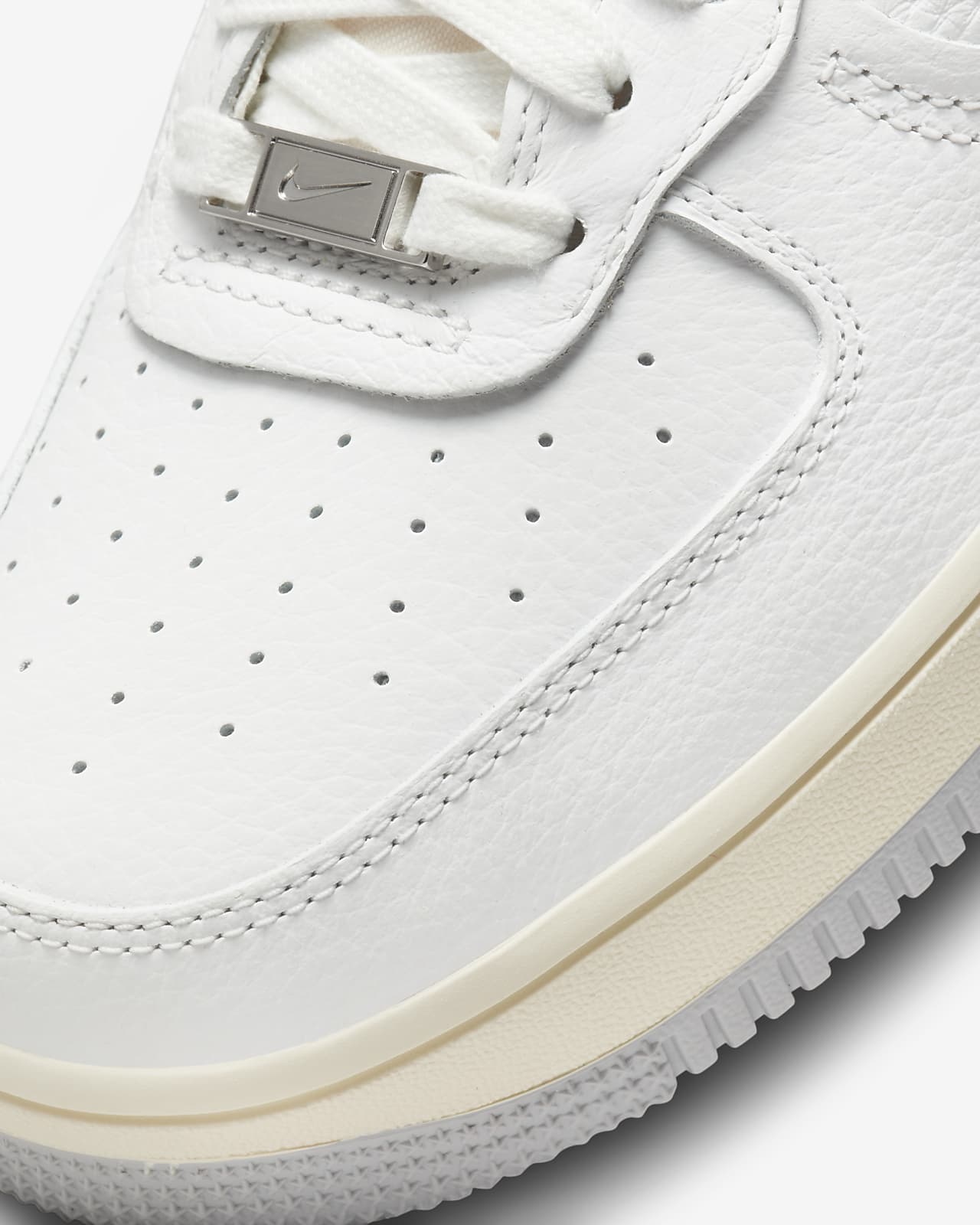 Nike Air Force 1 Sculpt Damenschuh. Nike CH
