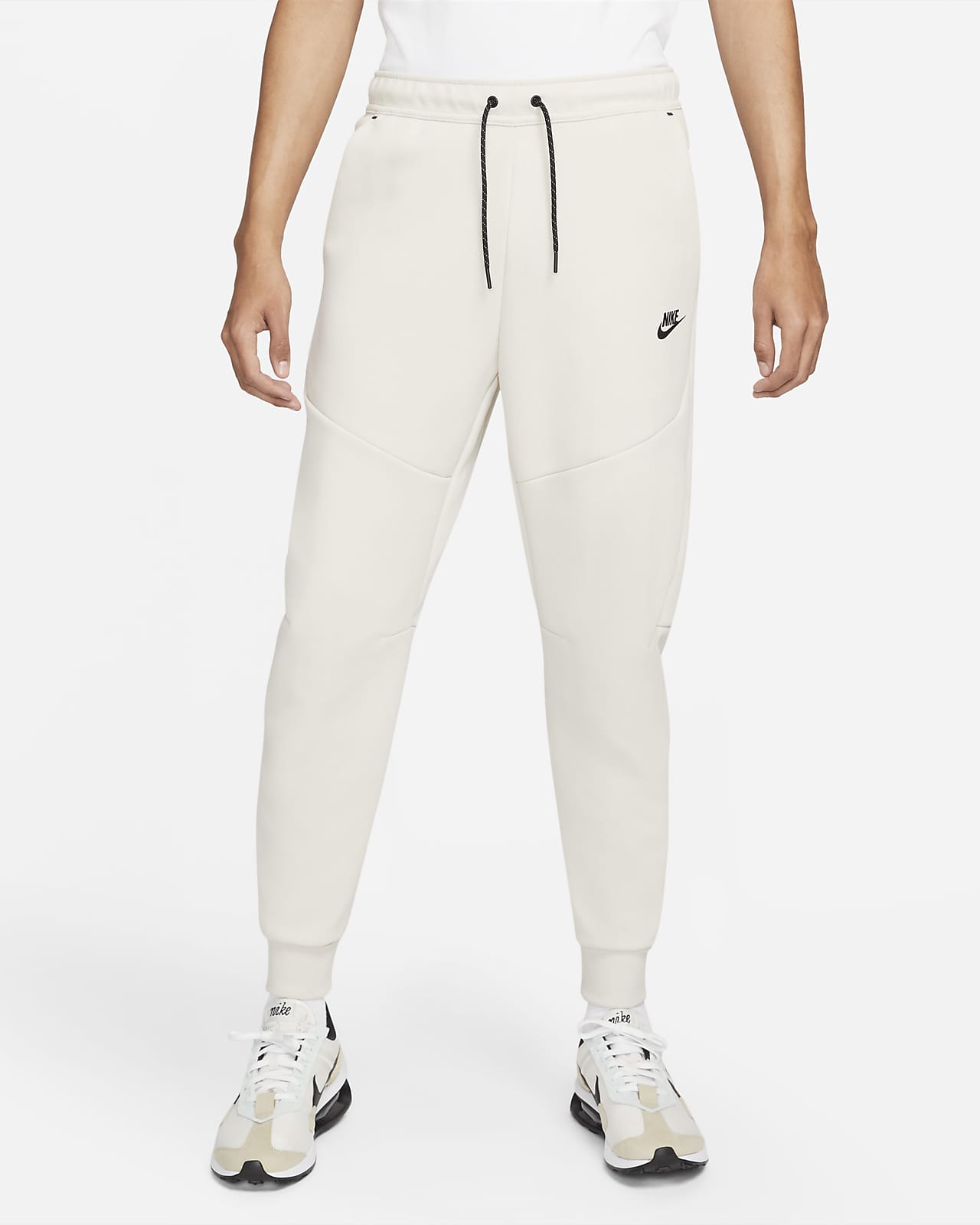 polyester joggers nike