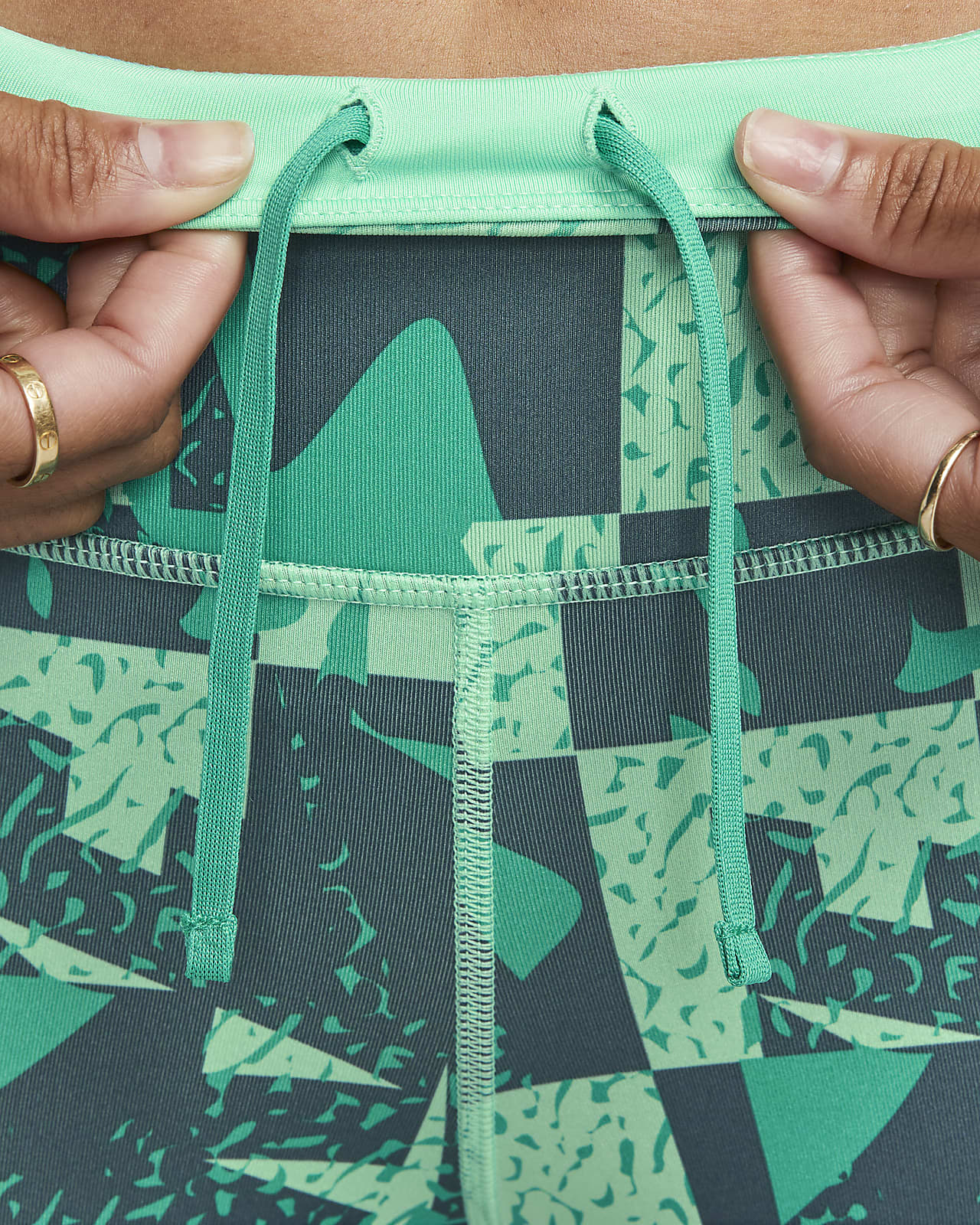 Nike Epic Fast Women's MidRise Running Leggings. Nike GB