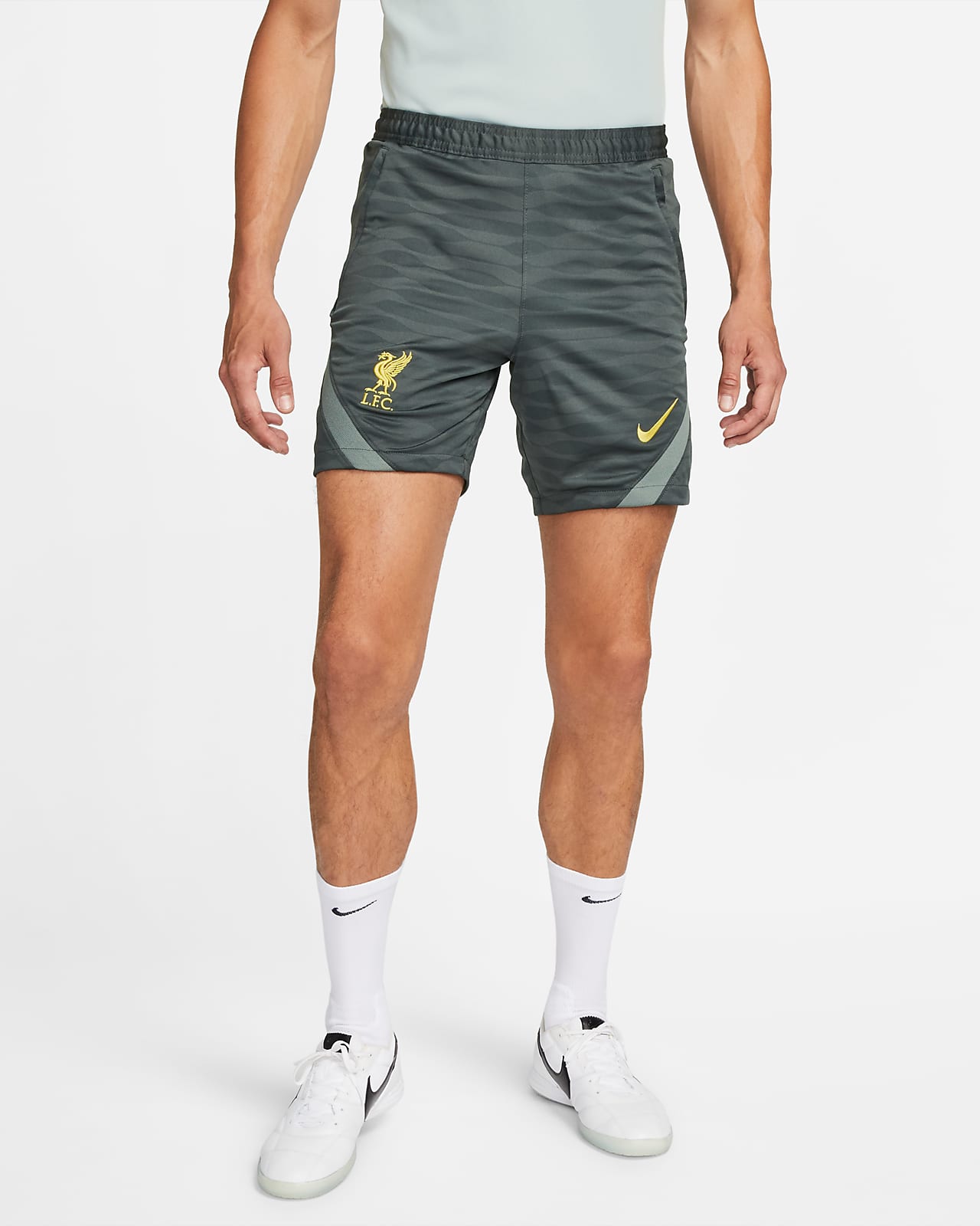 Liverpool FC Strike Pantalón corto de fútbol de tejido Knit Nike Dri-FIT -  Hombre. Nike ES