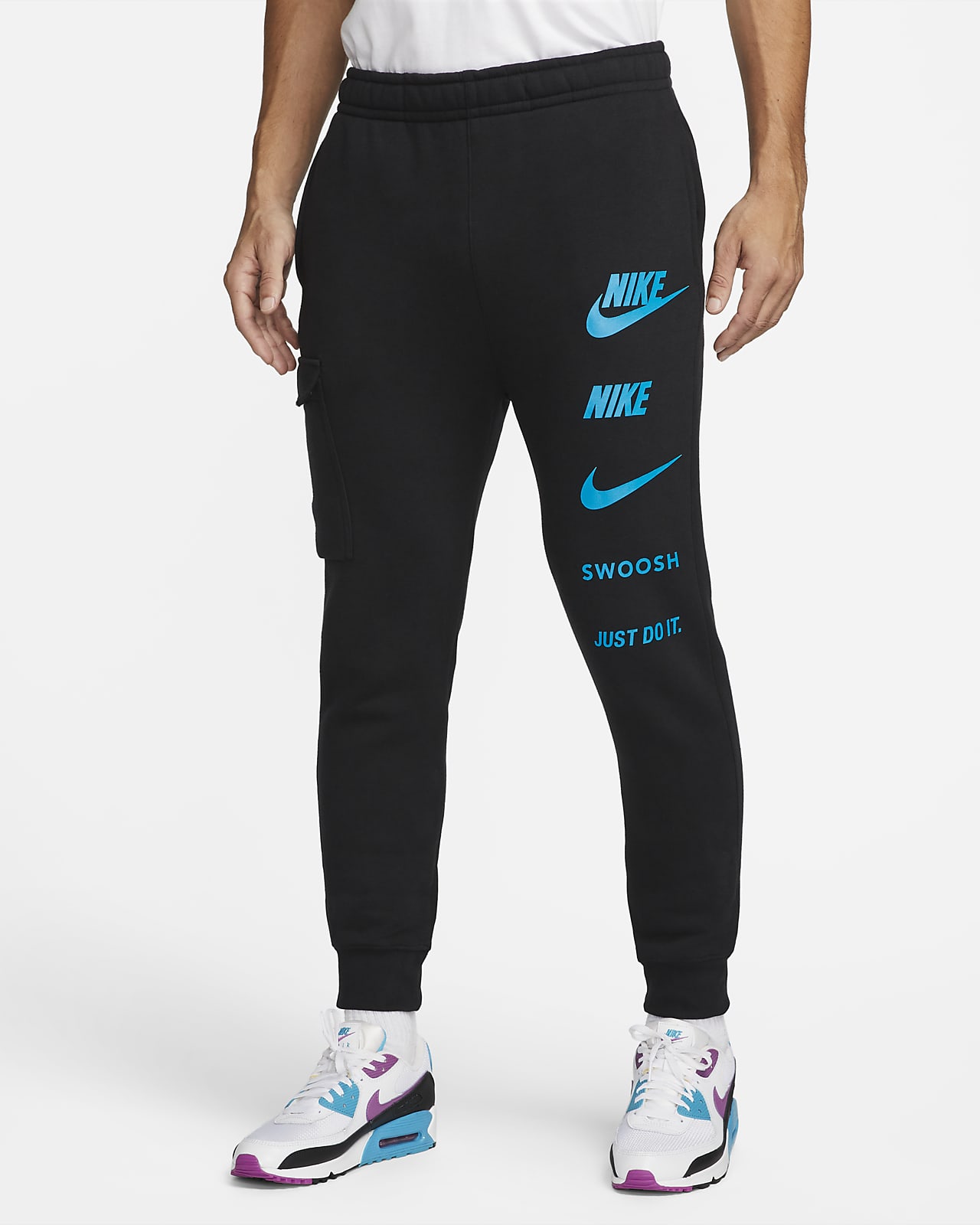Nike Sportswear Standard Issue Men's Cargo Trousers.