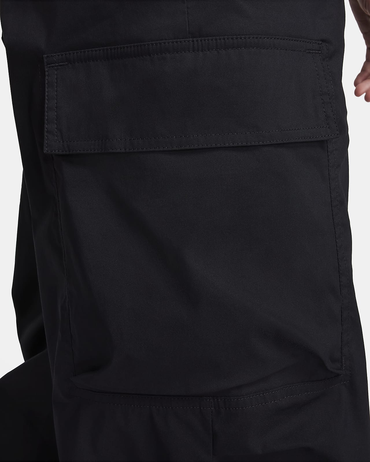 Nike Sportswear High-waisted Loose Woven Cargo Pants in Black
