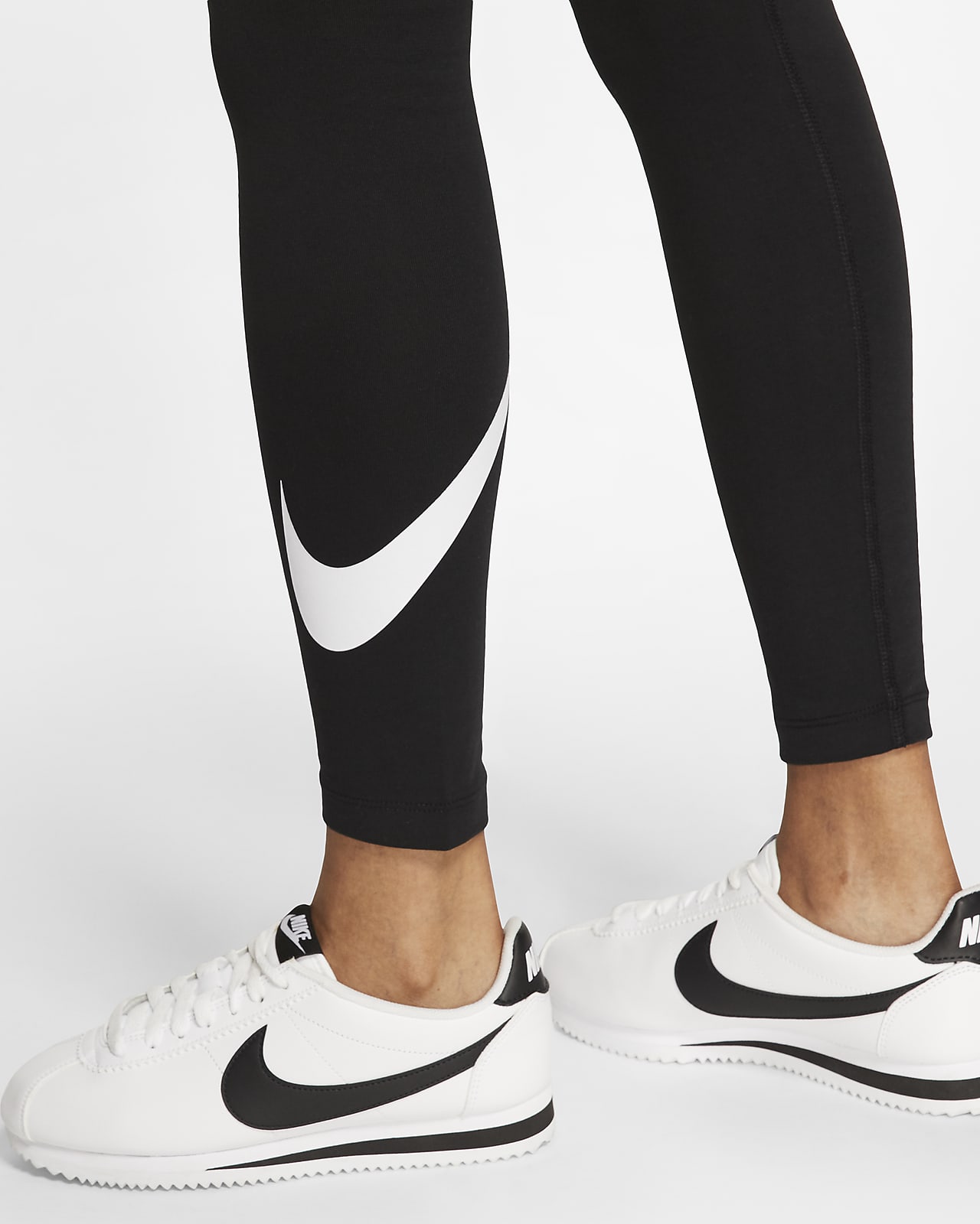 Nike Sportswear Club Women's High-Waisted Leggings. Nike IE