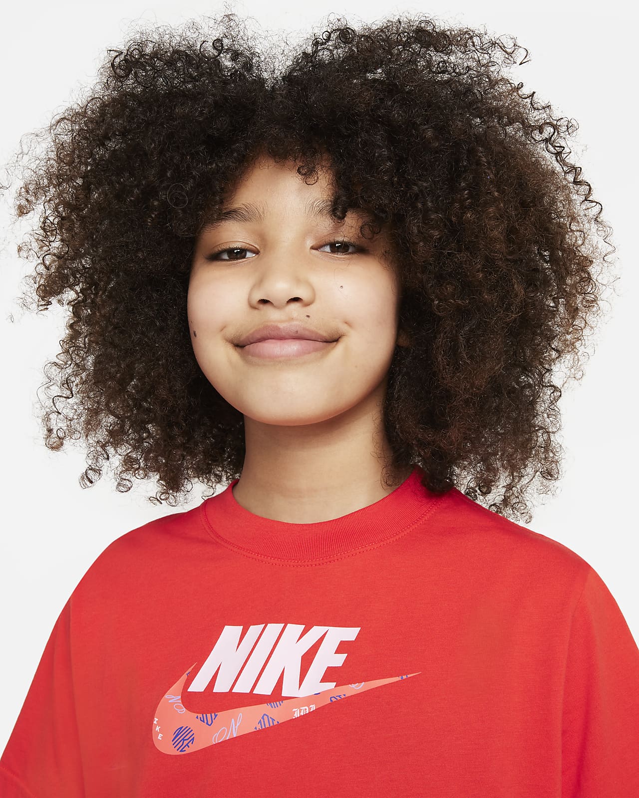 Nike Sportswear Older Kids' (Girls') T-Shirt. Nike AE