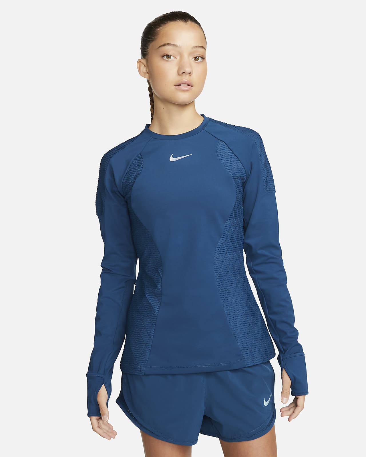 Nike Dri-FIT ADV Run Division-langærmet løbeoverdel til kvinder