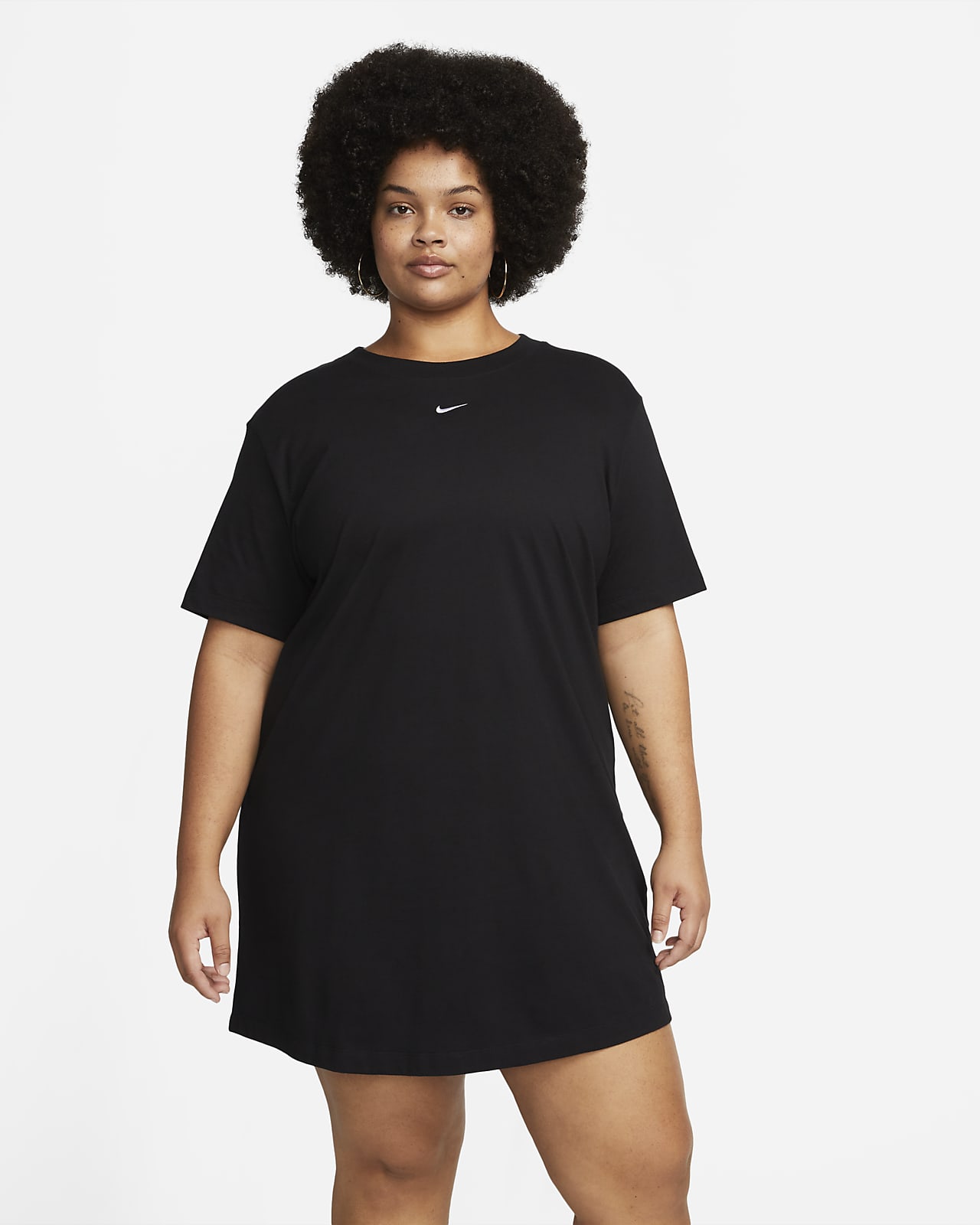 Nike Sportswear Essential Kısa Kollu Kadın Tişört Elbisesi (Büyük Beden)