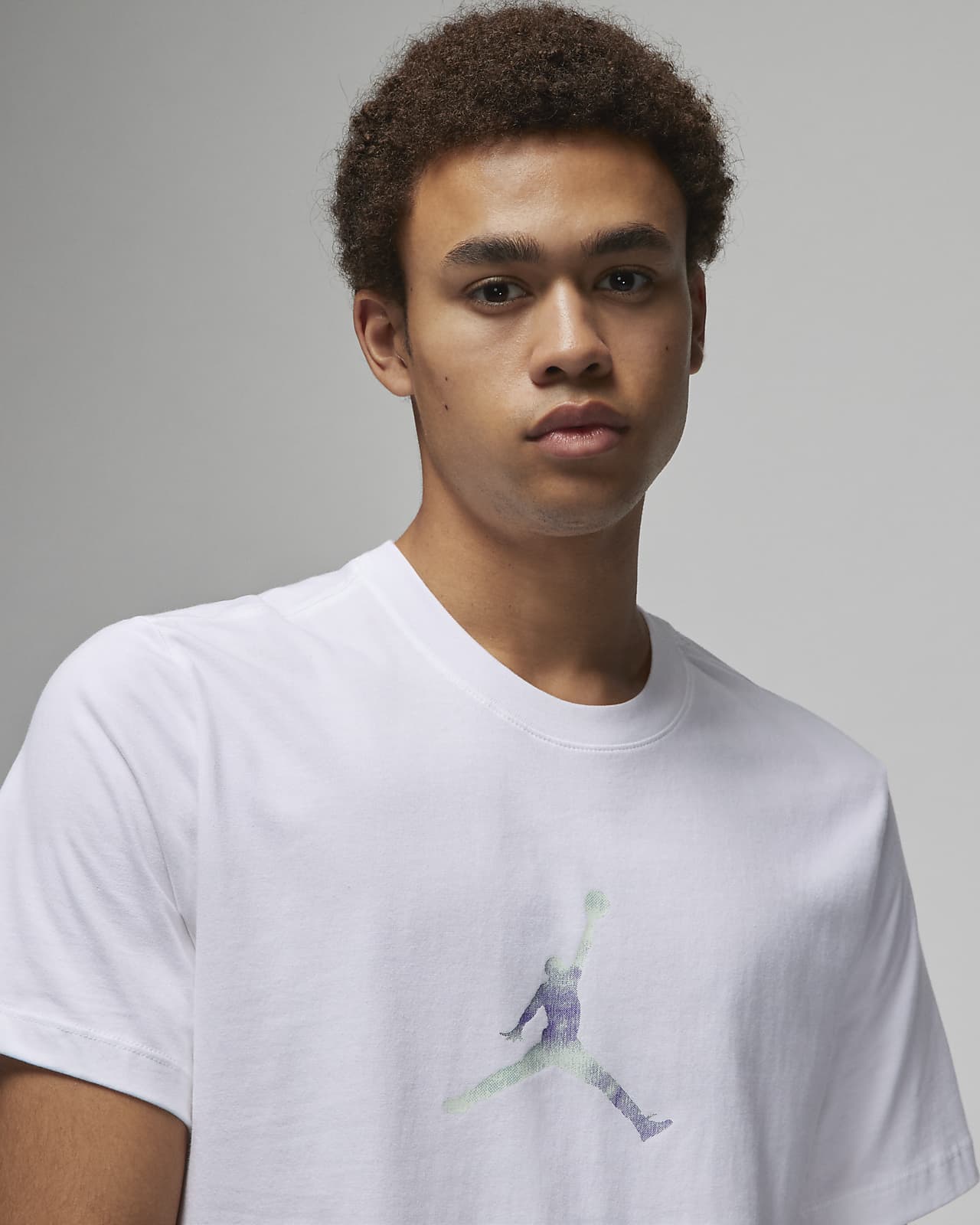 Jordan Sport DNA Men's T-Shirt. Nike LU