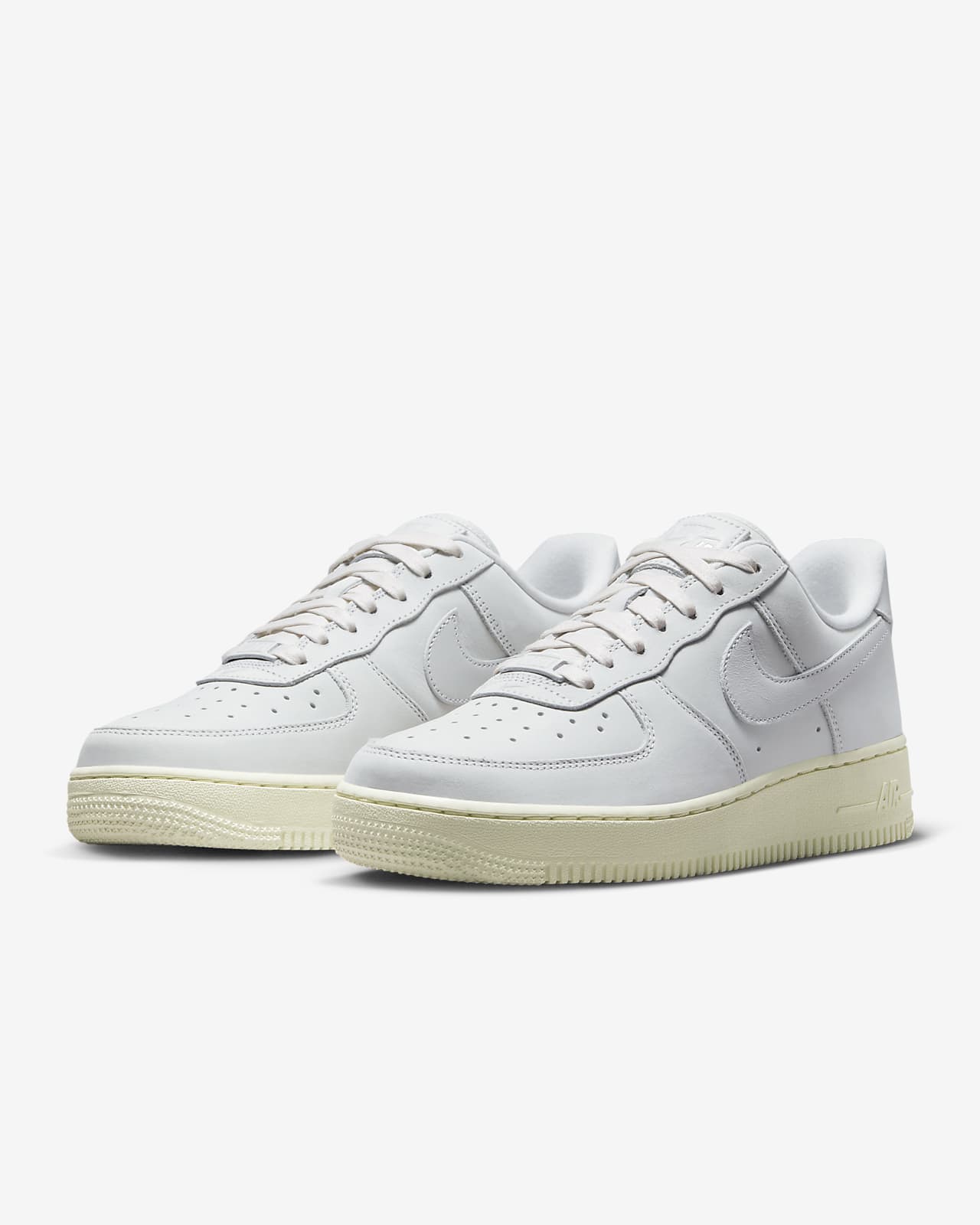 Air Force 1 Shoes. Nike IN