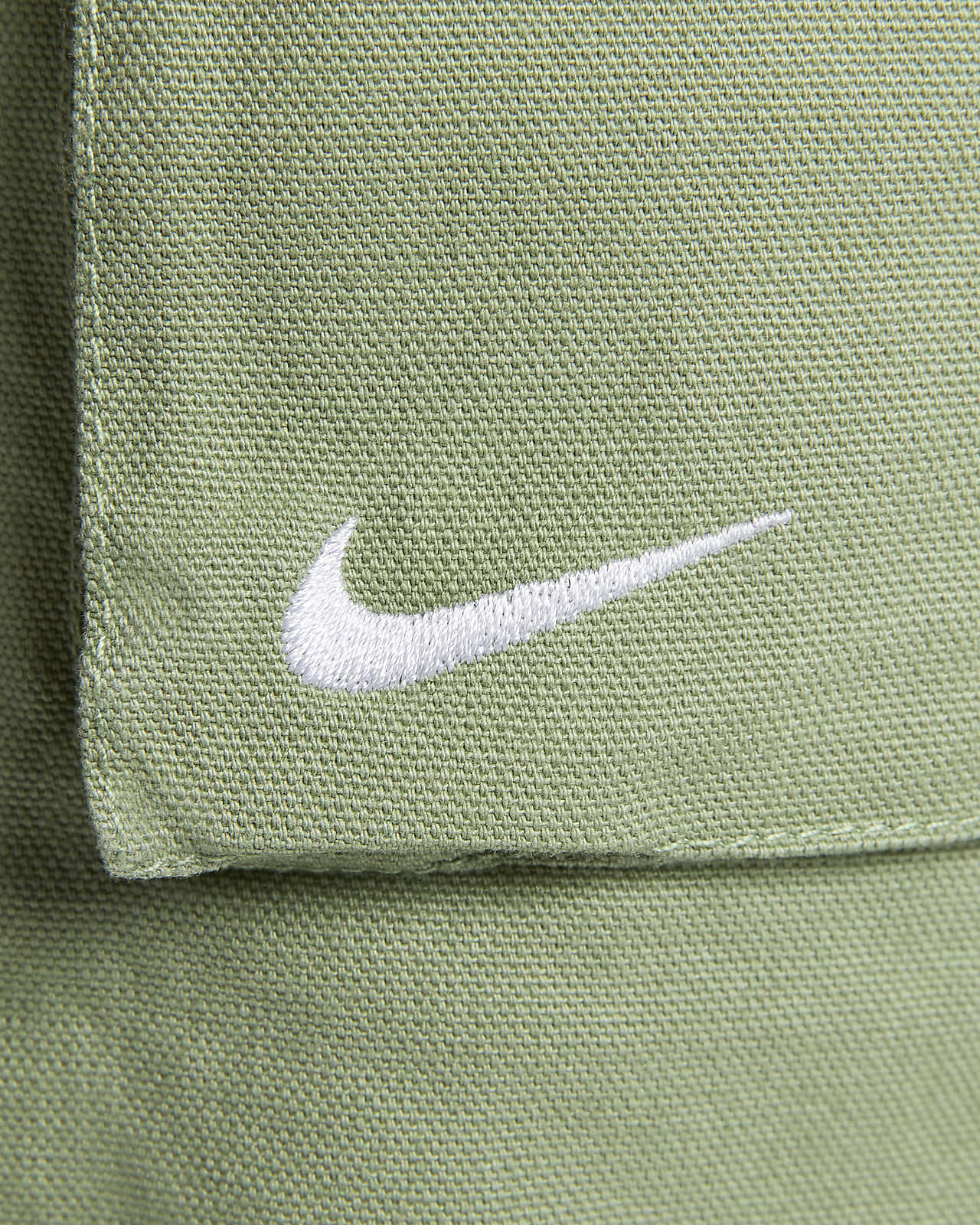 Nike Life Men's Woven P44 Cargo Shorts