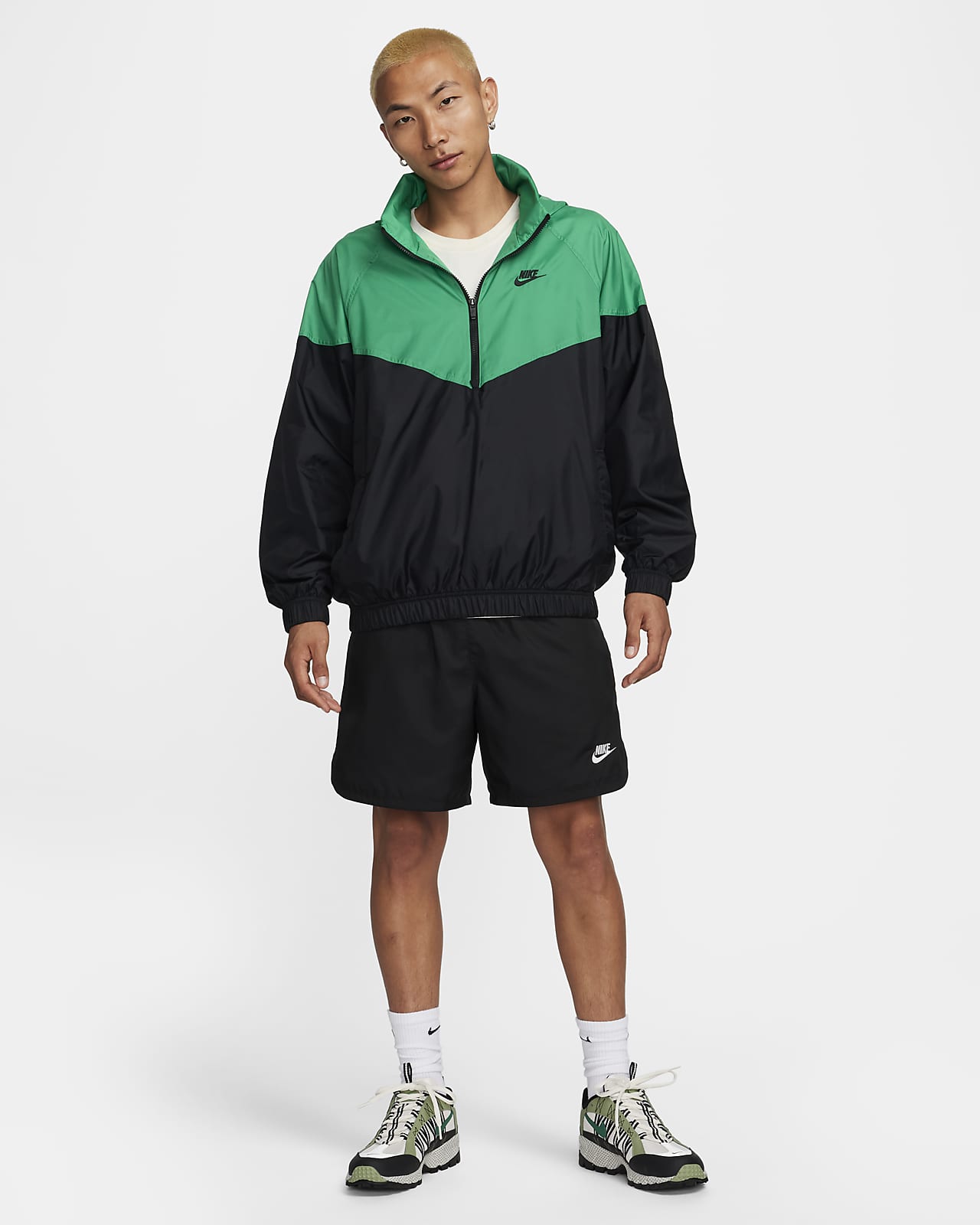 Nike Womens Sportswear Windrunner Jacket (as1, alpha, s, regular, regular,  Black/White, Small), (CN6910)