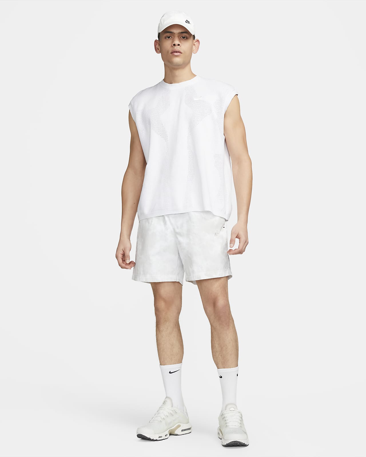 Nike Sportswear Tech Pack Men's Woven Utility Shorts. Nike LU