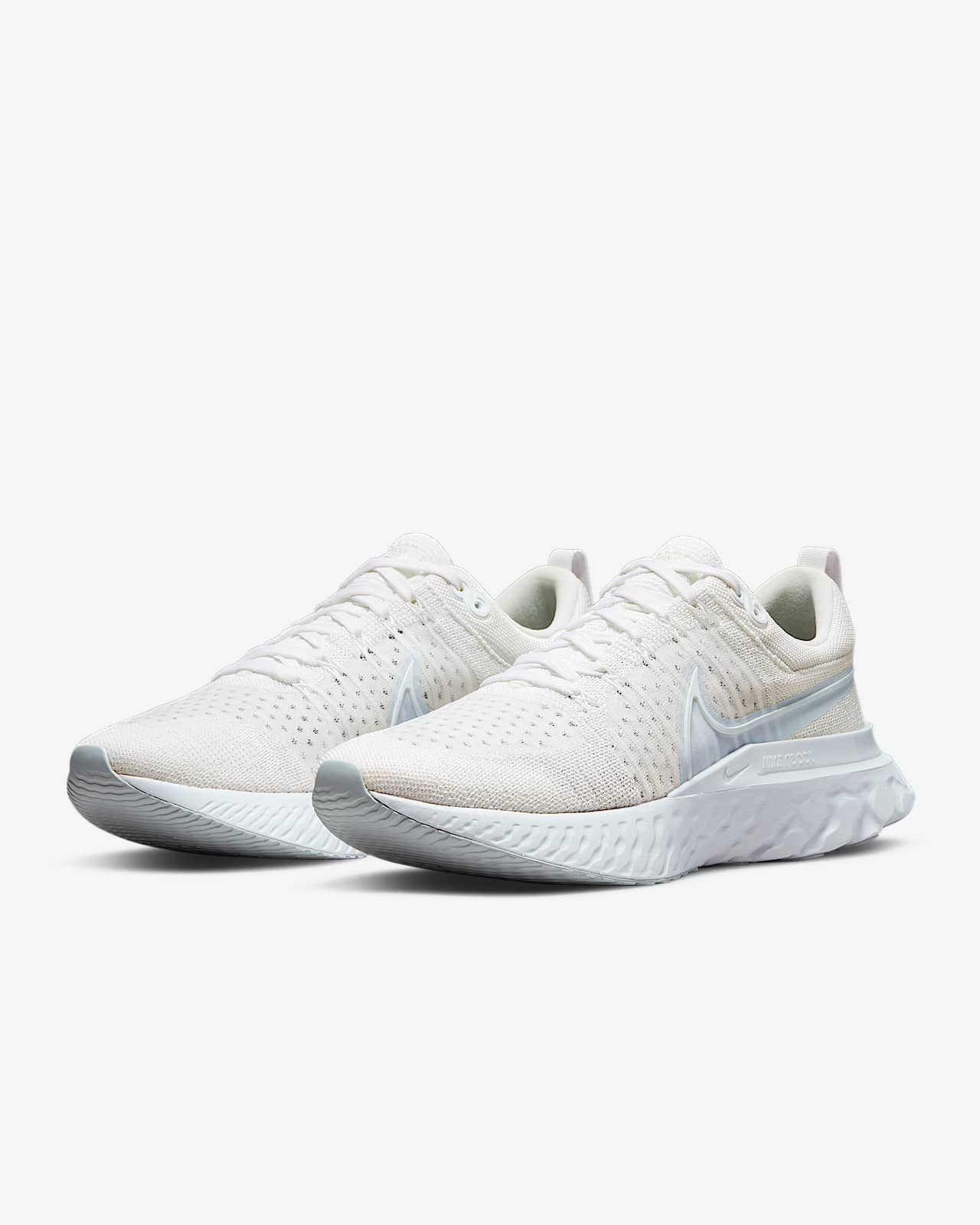 nike running shoes gray and white