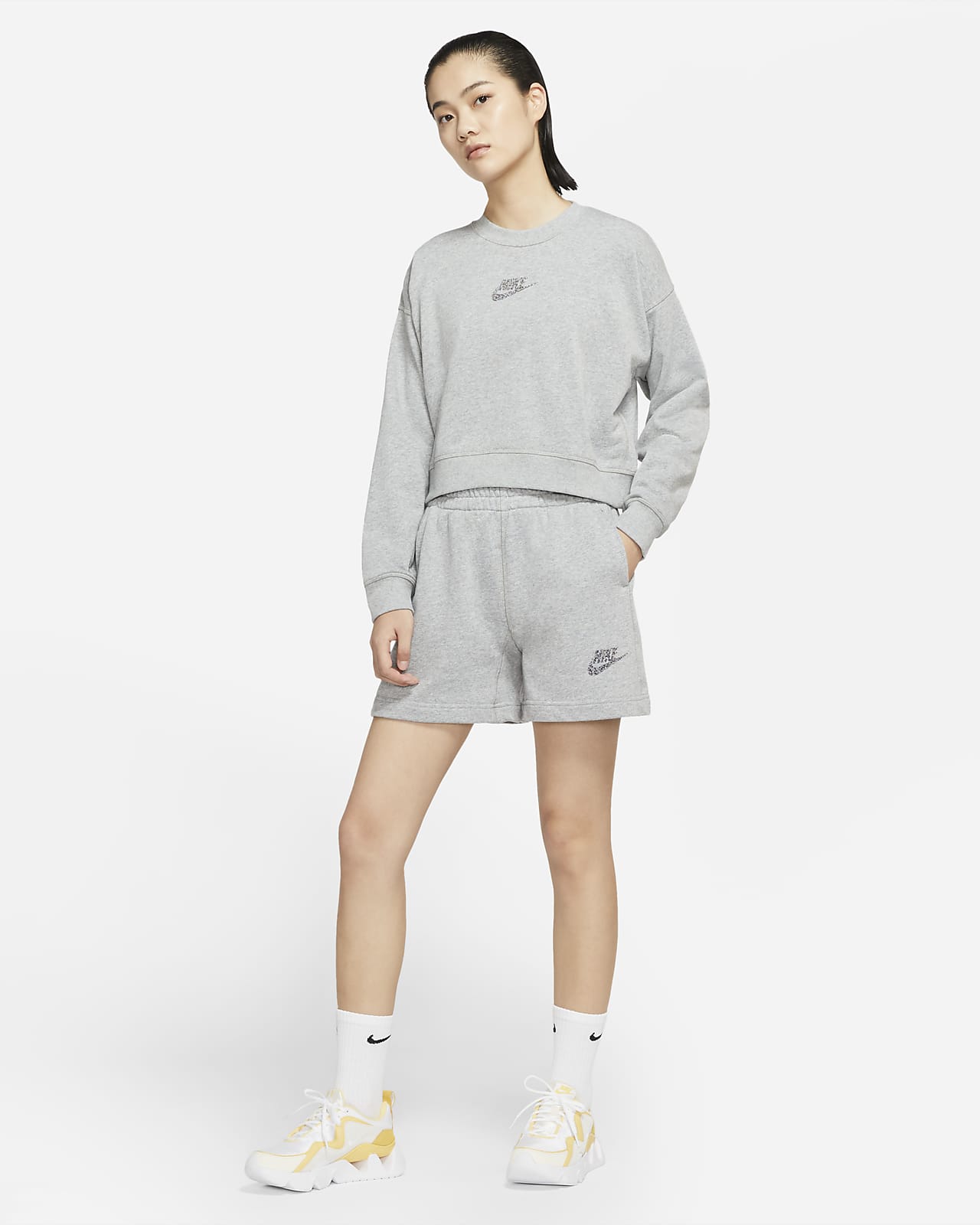 nike sportswear women shorts