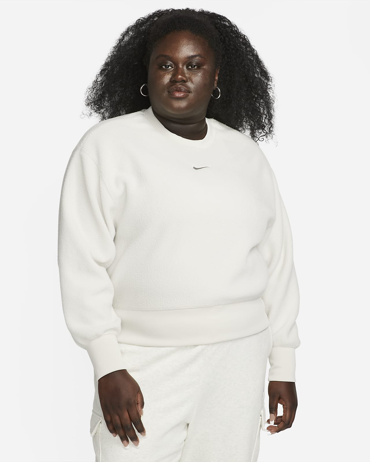 Chicle amplio fuga de la prisión Nike Sportswear Plush Women's Mod Crop Crew-Neck Sweatshirt (Plus Size).  Nike.com