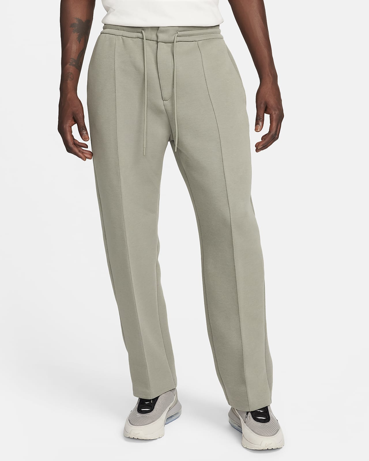 Nike Sportswear Tech Fleece Reimagined-sweatpants med løs pasform og åben kant til mænd