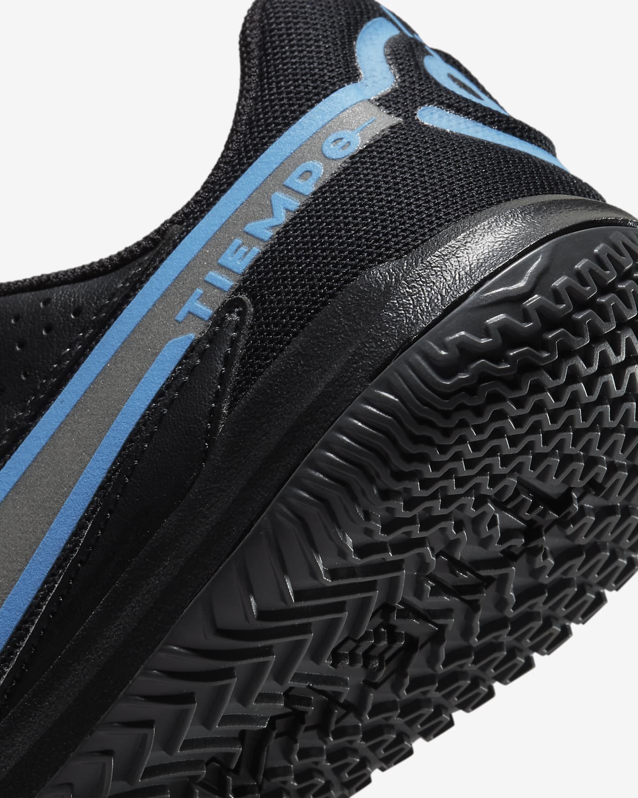 Calzado de fútbol para cancha cubierta para niños talla pequeña/grande Nike  Jr. Tiempo Legend 9 Academy IC. Nike.com