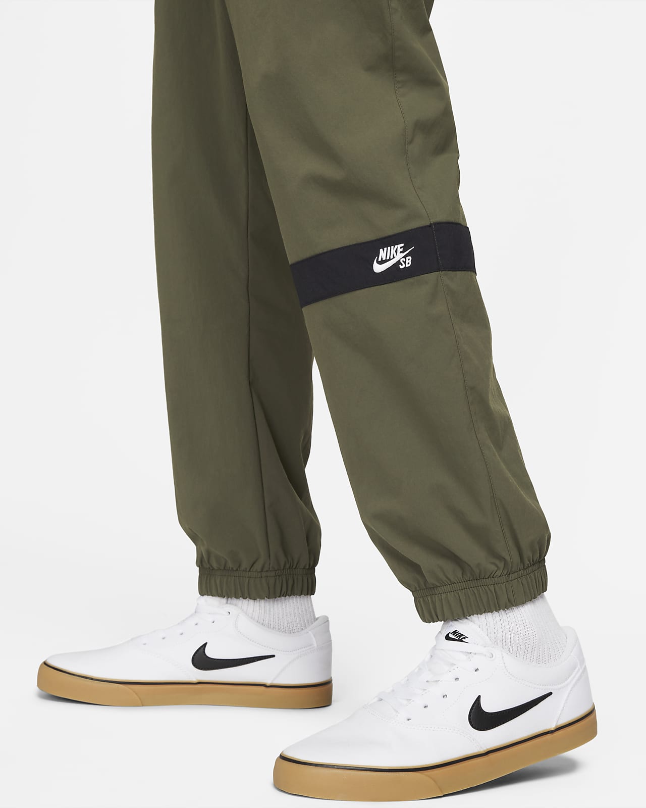 Nike SB Essentials Skate-Trackhose. Nike DE