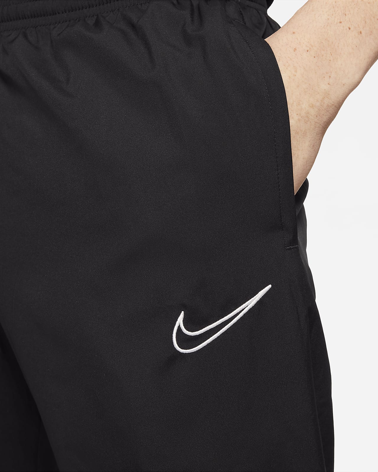 Nike Dri-FIT Academy Pantalón deportivo de tejido Woven de fútbol - Hombre.  Nike ES
