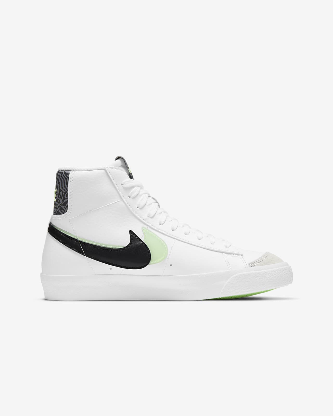Nike Blazer Mid '77 SE Big Kids' Shoe 