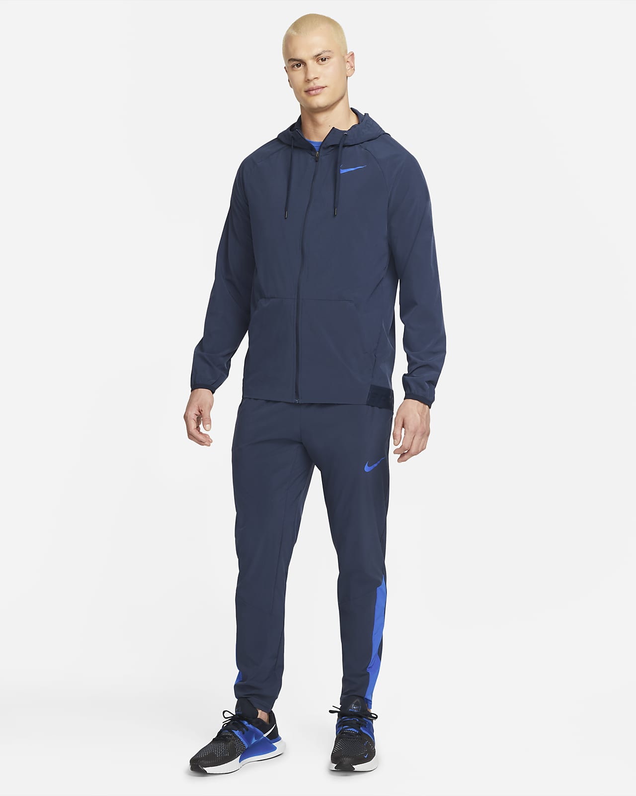 Buy Nike black Flex Vent Max Hooded Track Jacket for Men in MENA, Worldwide