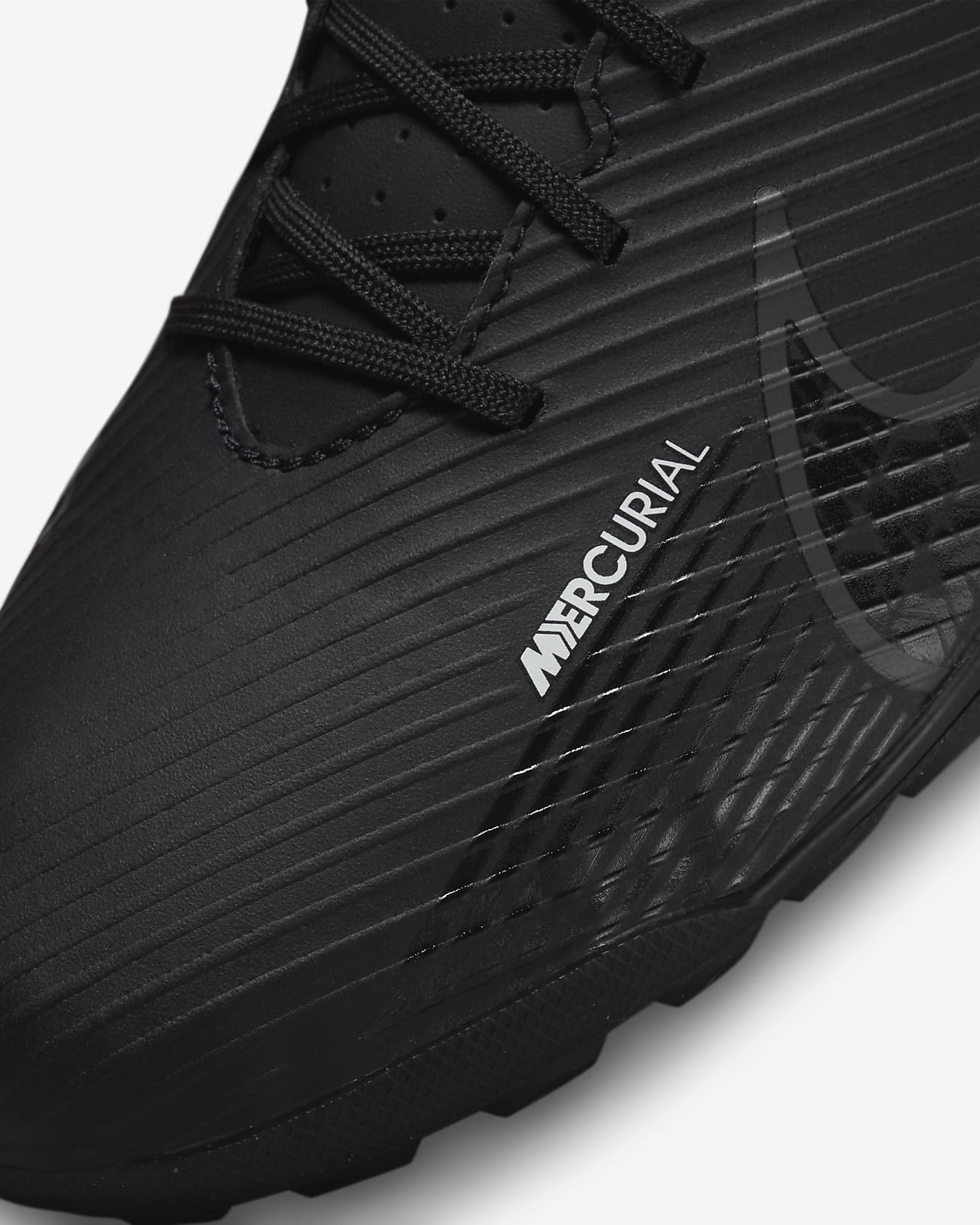 Nike Mercurial Vapor 15 TF Turf Football Shoes. Nike