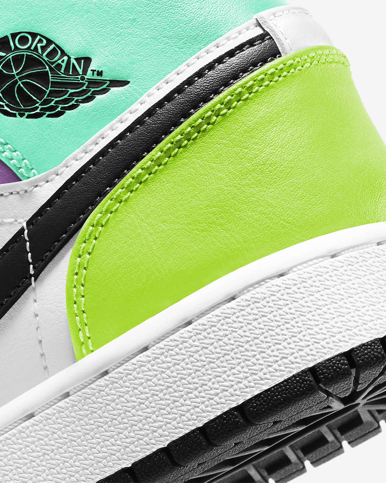 Jordan 1 green glow Clearance