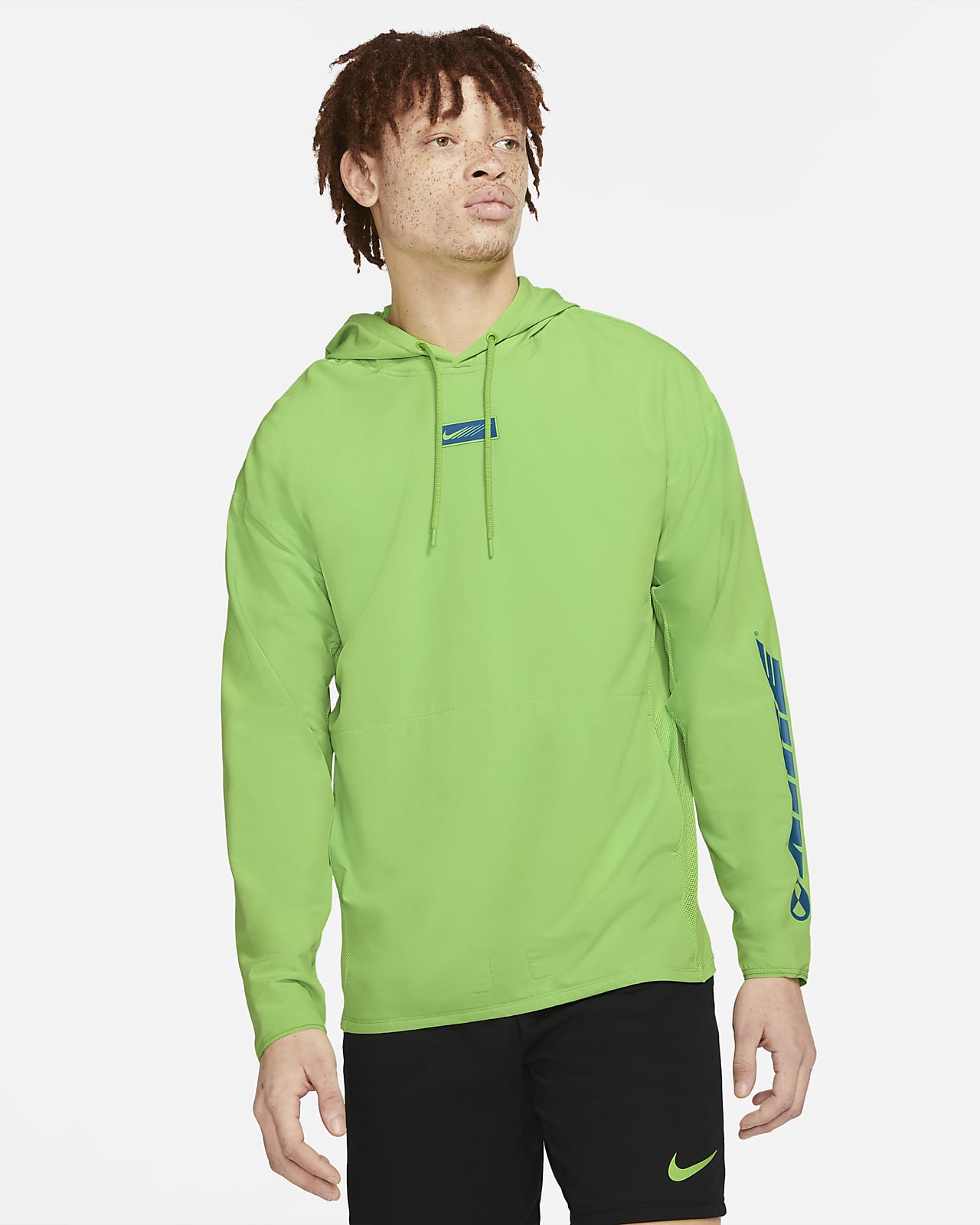 Woven Pullover Training Hoodie. Nike 