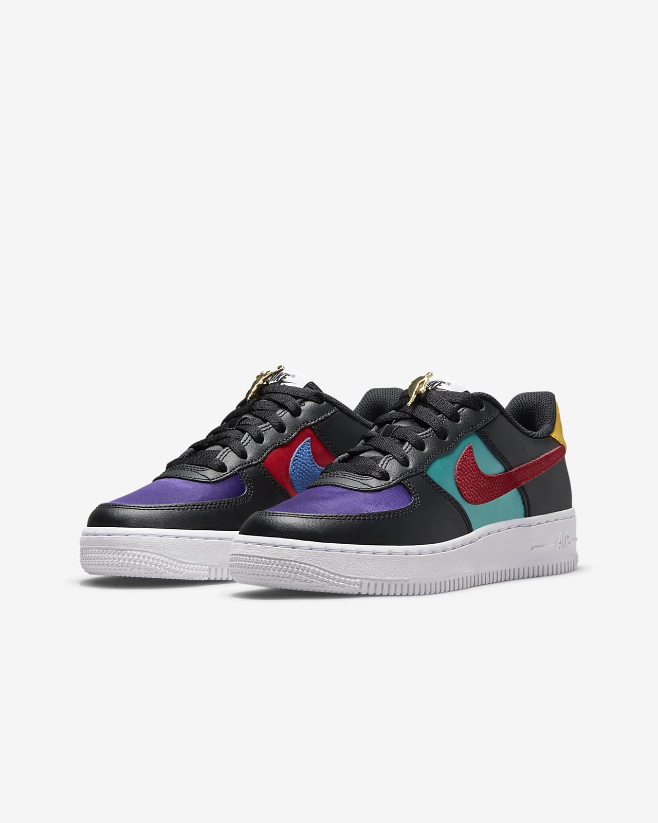 Кроссовки для школьников Nike Air Force 1 LV8 EMB. Nike RU