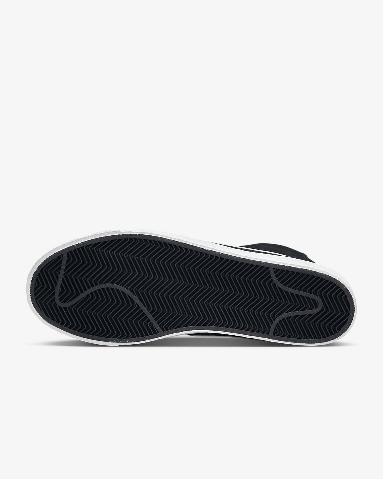 Nike SB Zoom Blazer 中筒滑板鞋。Nike TW