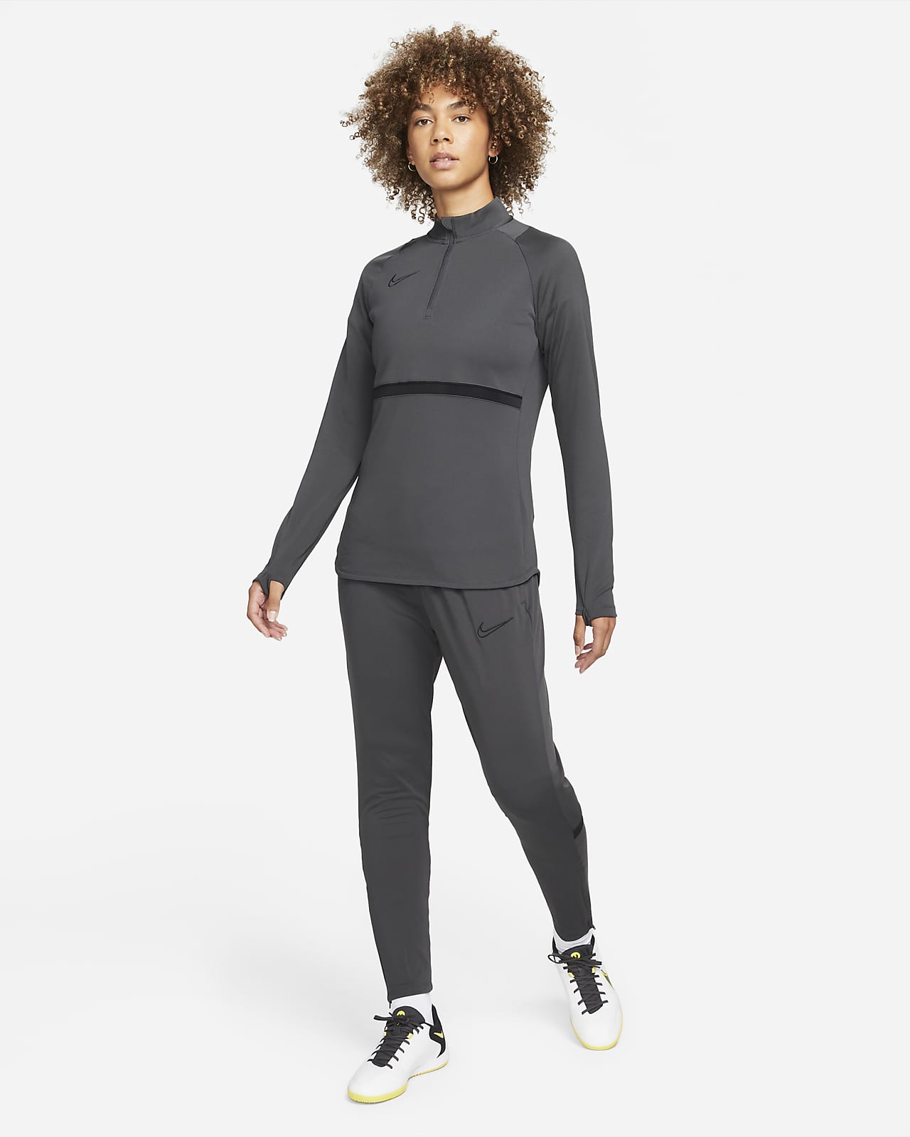 Nike Dri-FIT Academy Voetbalbroek voor dames. Nike NL