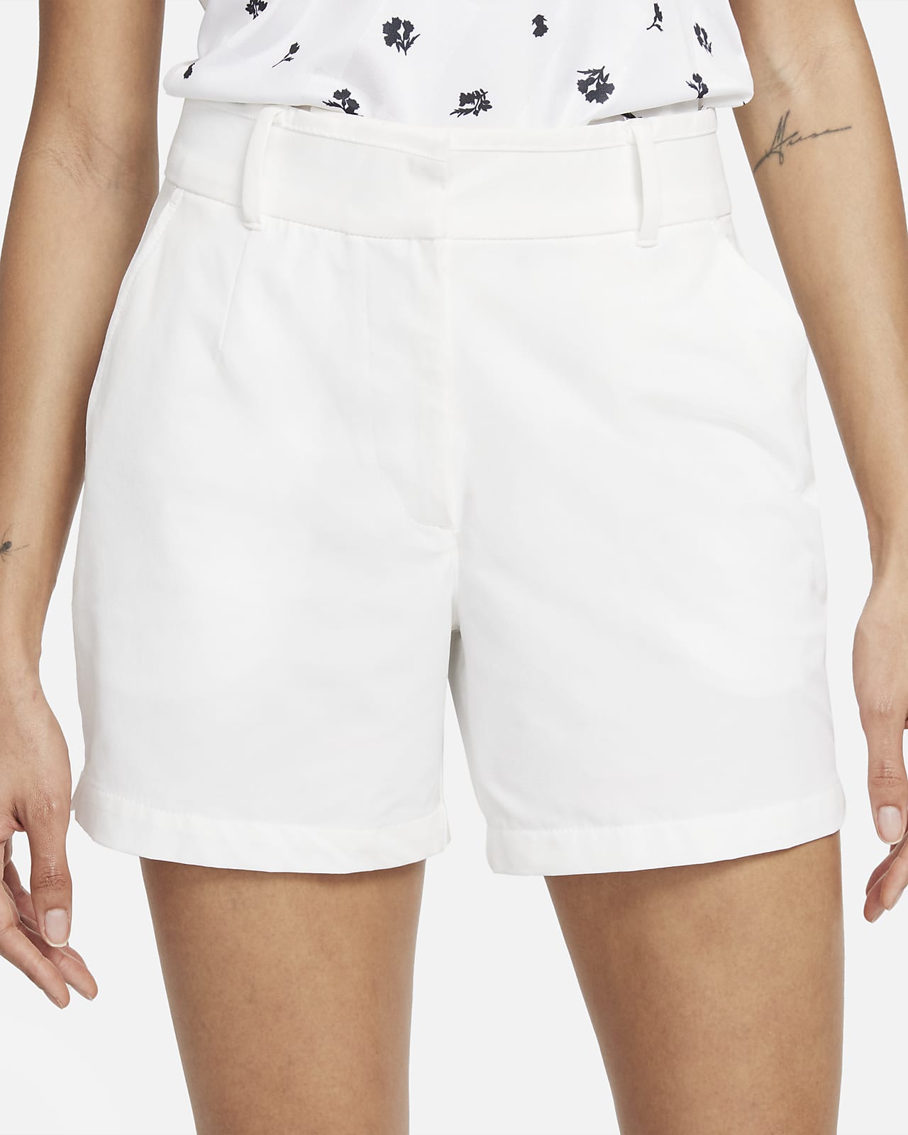 Golf Shorts sportivi per Donna in bianco | FASHIOLA.it
