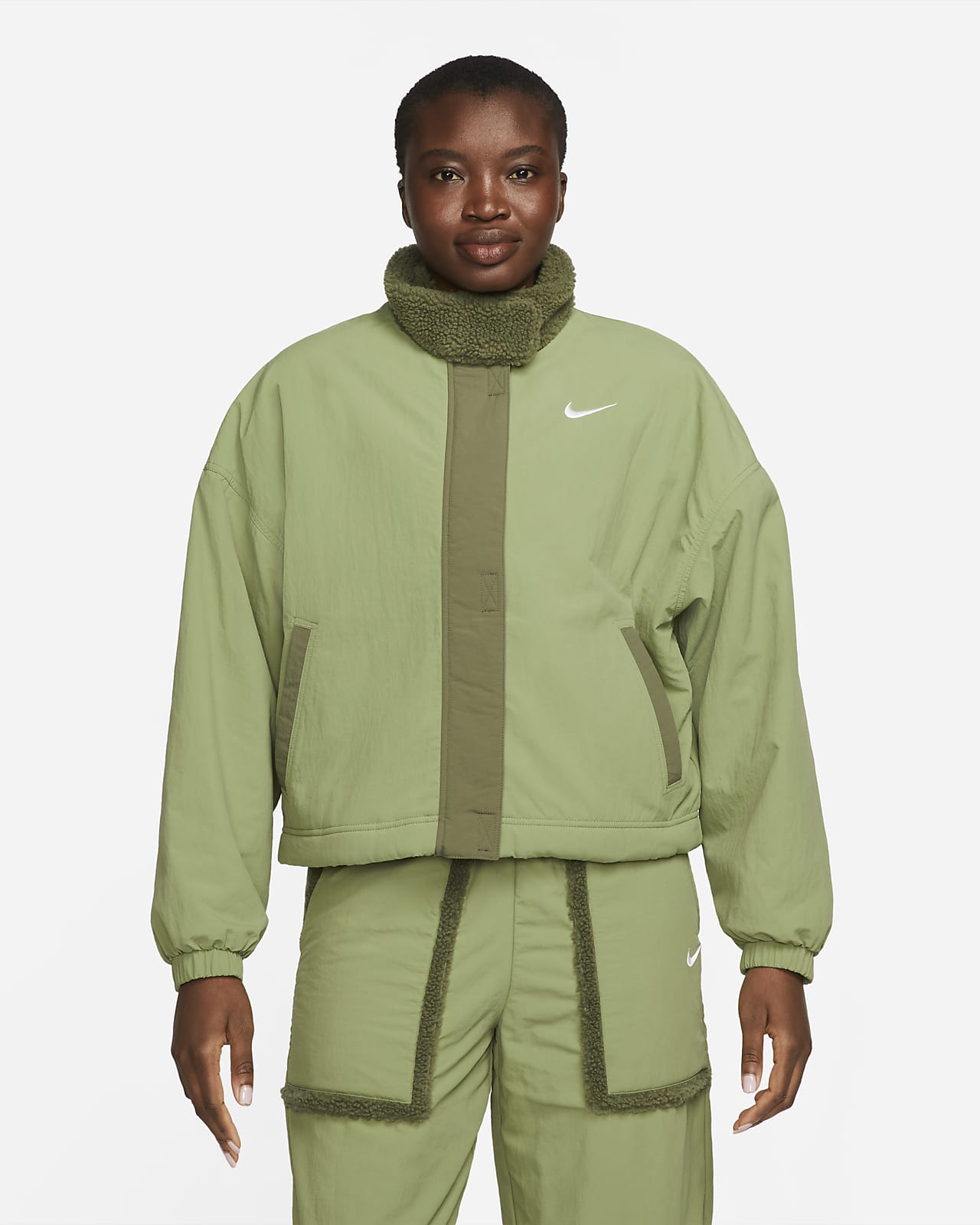 Nike Sportswear Essential Women's Woven Fleece-Lined Jacket.