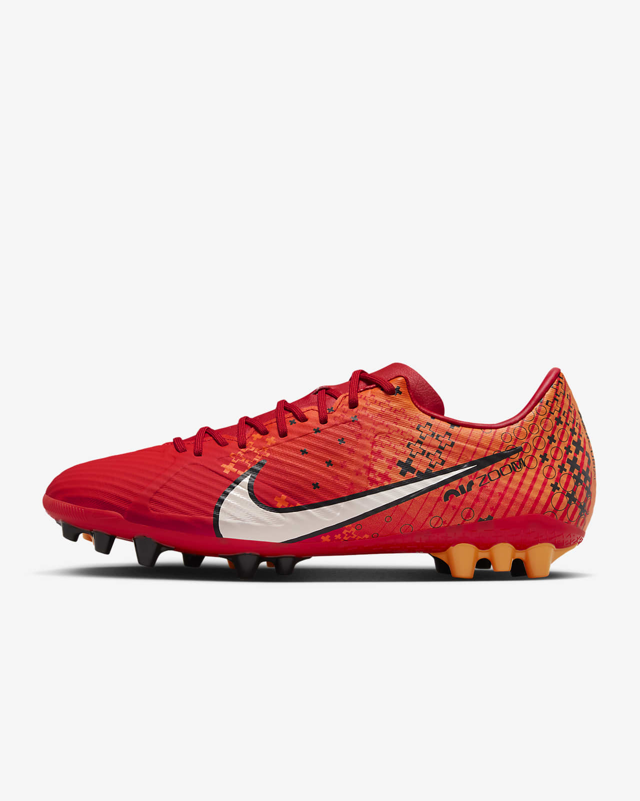 Nike red on sale soccer cleats