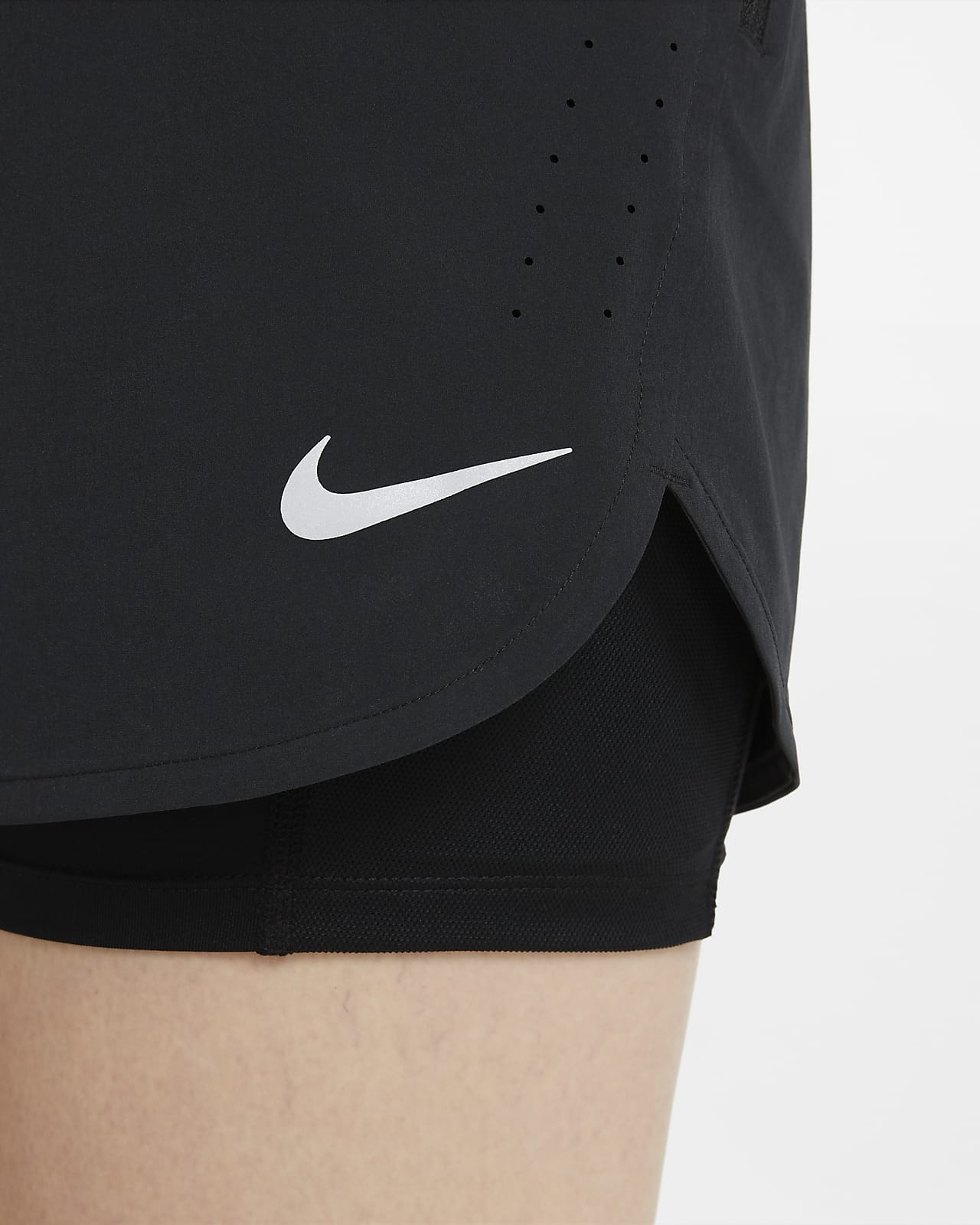 Nike Eclipse 2-in-1 hardloopshorts voor dames. Nike