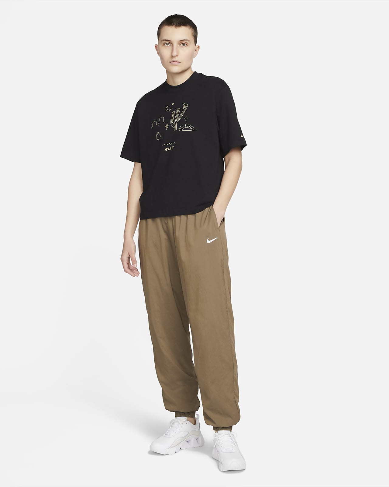 Playera boxy para mujer Nike Sportswear Wild Oasis. Nike.com