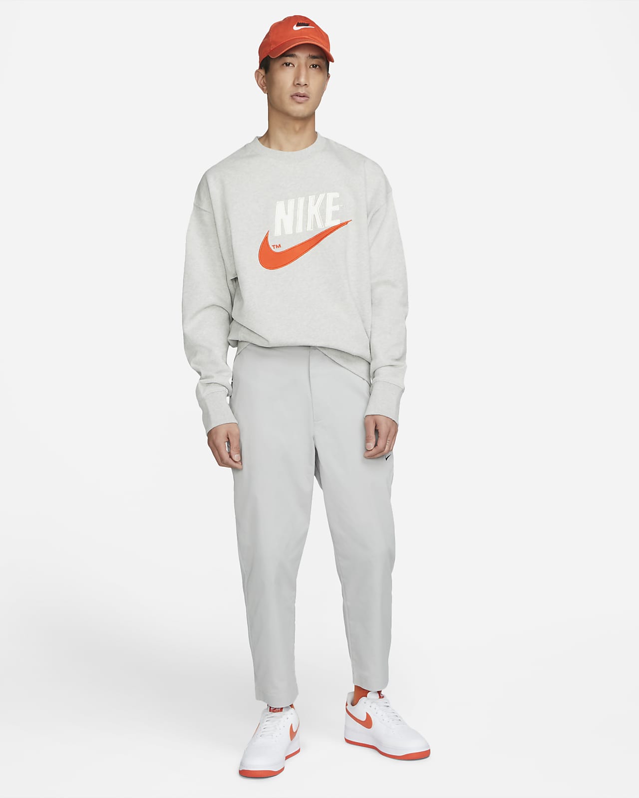 Nike Sportswear Style Essentials Men's Unlined Cropped Trousers. Nike SI