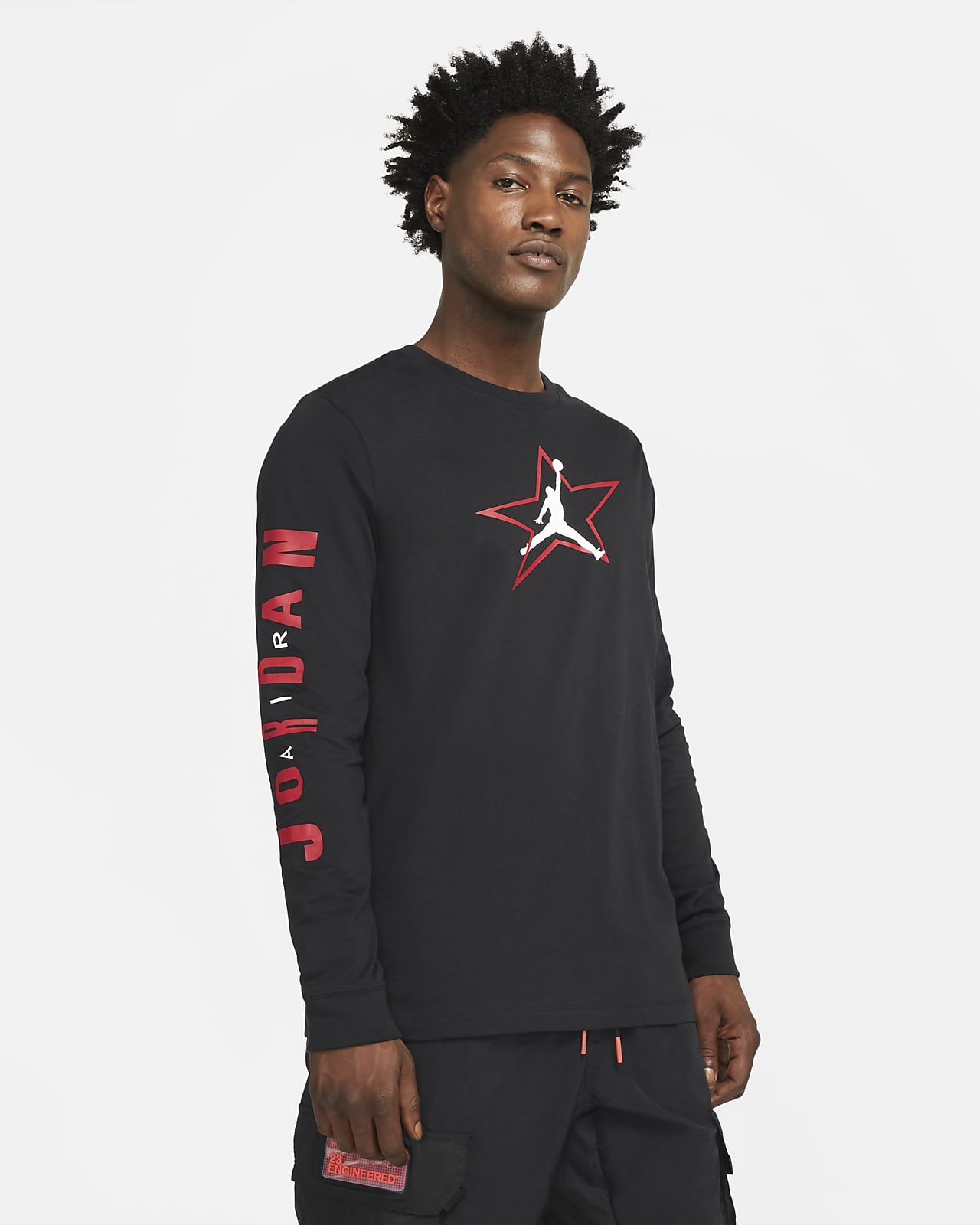 Graphic Long-Sleeve T-Shirt. Nike AE