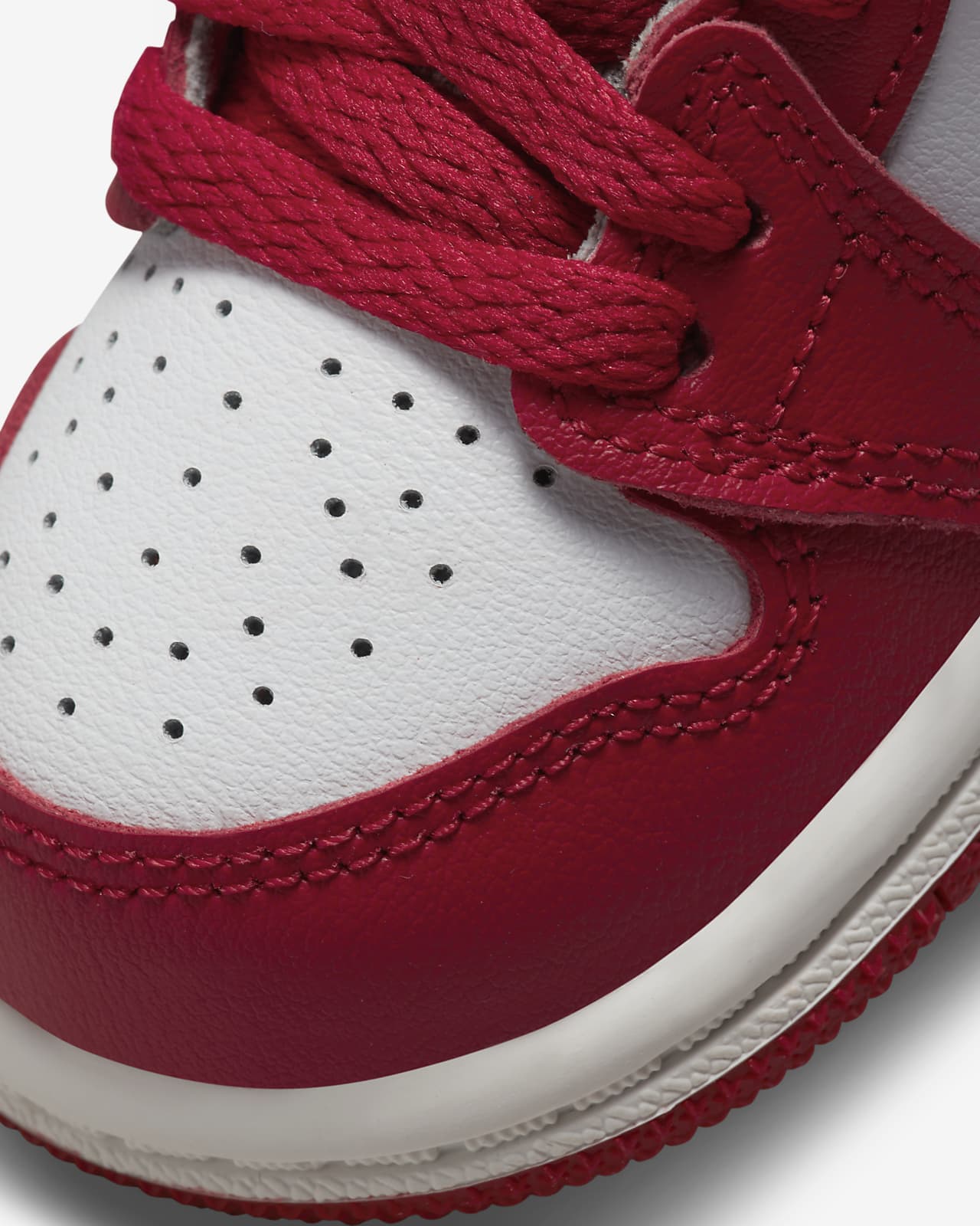 Go for a walk item Ours Jordan 1 High OG Baby/Toddler Shoes. Nike.com