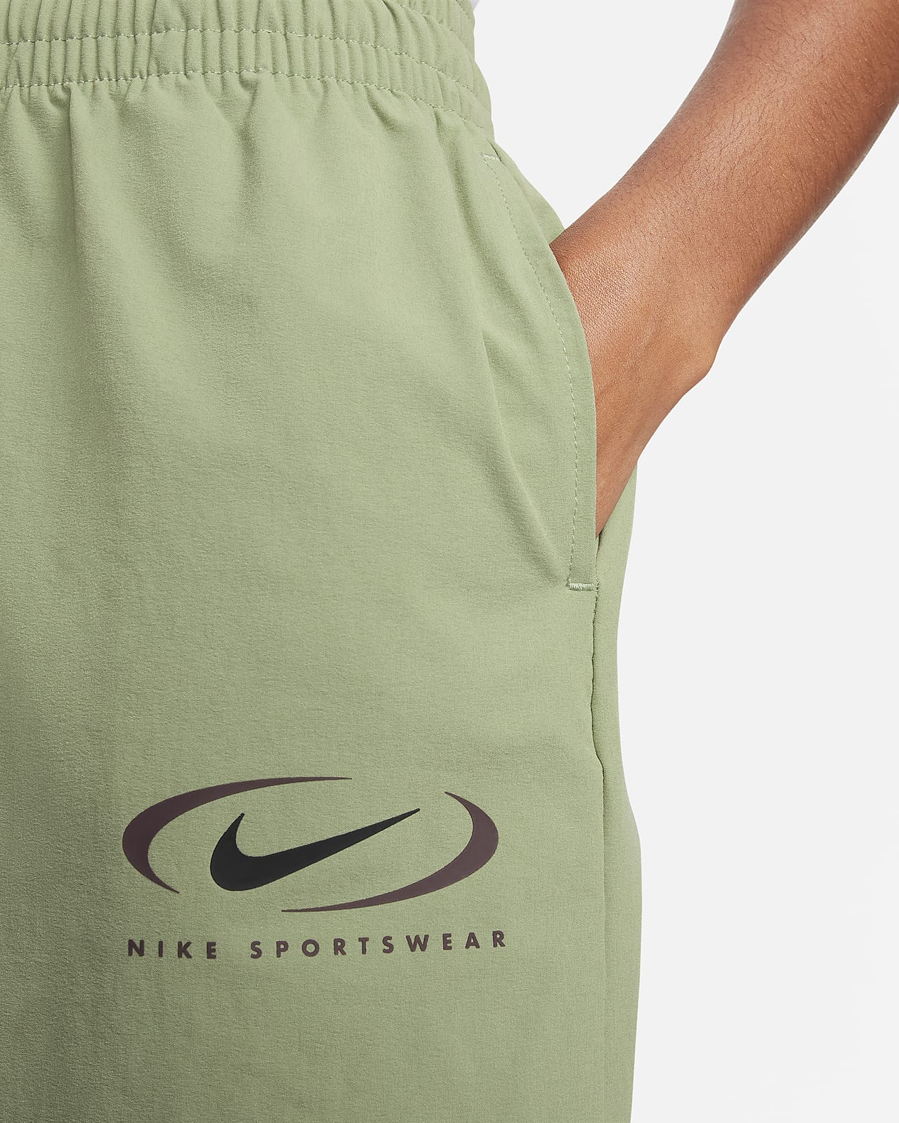 Nike Sportswear Women's Woven Joggers. Nike DK