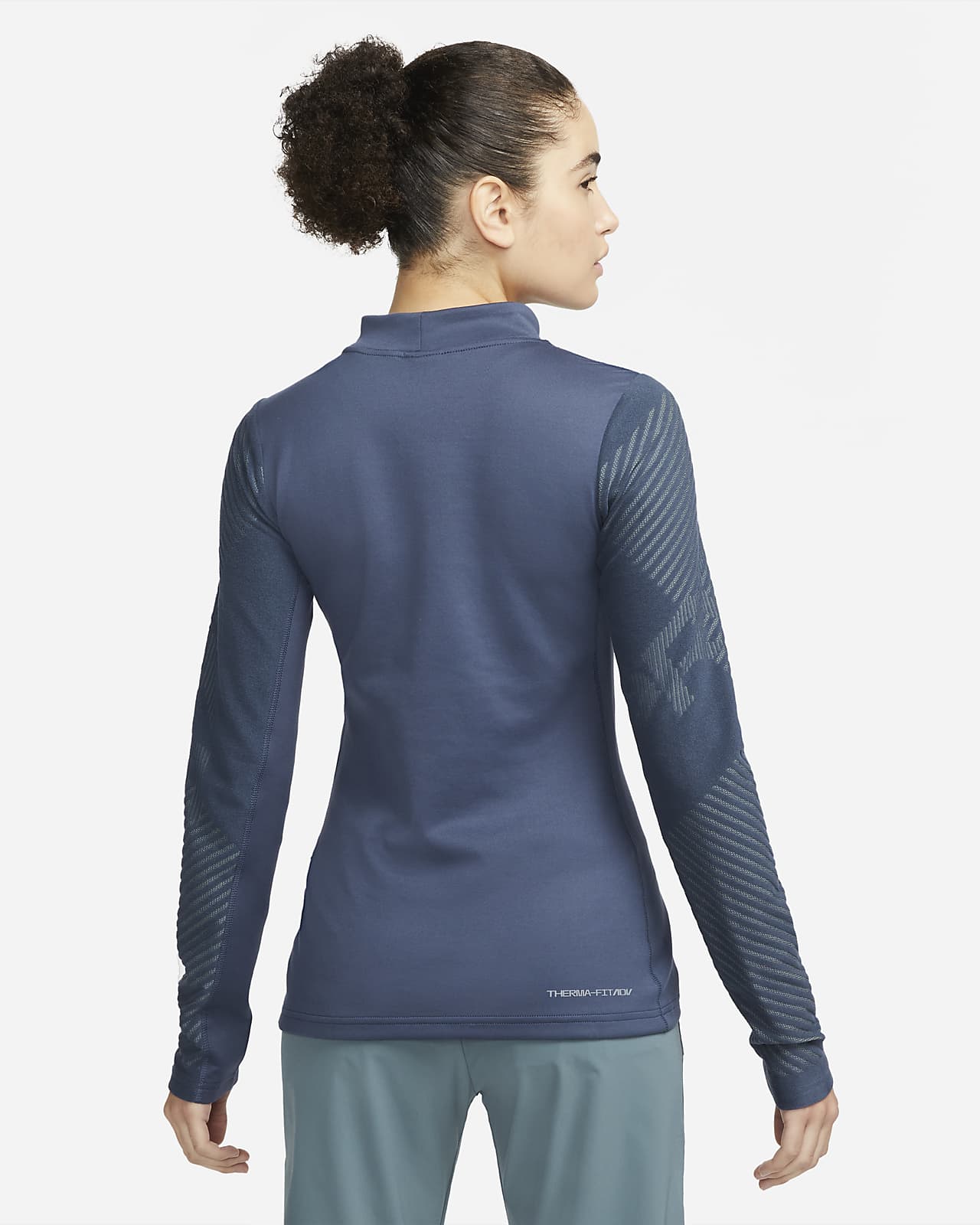 Playera de manga larga Nike Pro Therma-FIT ADV para mujer. Nike.com
