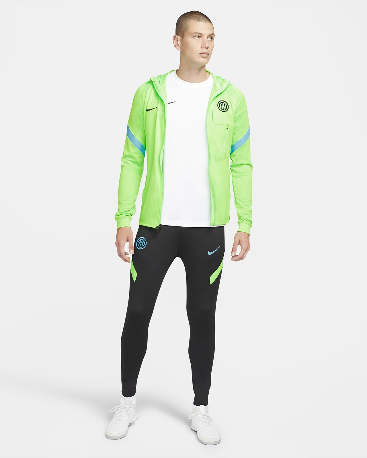 Pantaloni da calcio in maglia Nike Dri-FIT Inter Strike - Uomo. Nike IT
