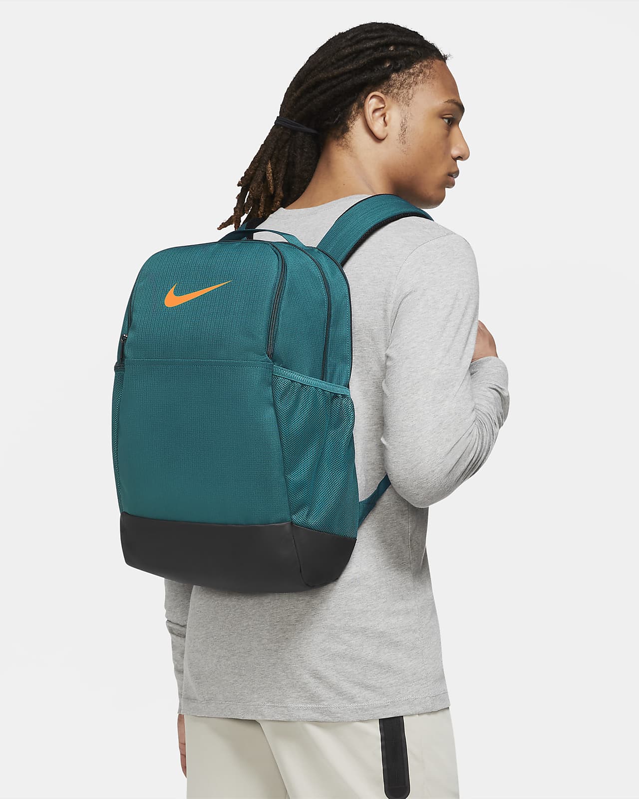 Nike Brasilia Medium Backpack, Black, Medium : : Clothing