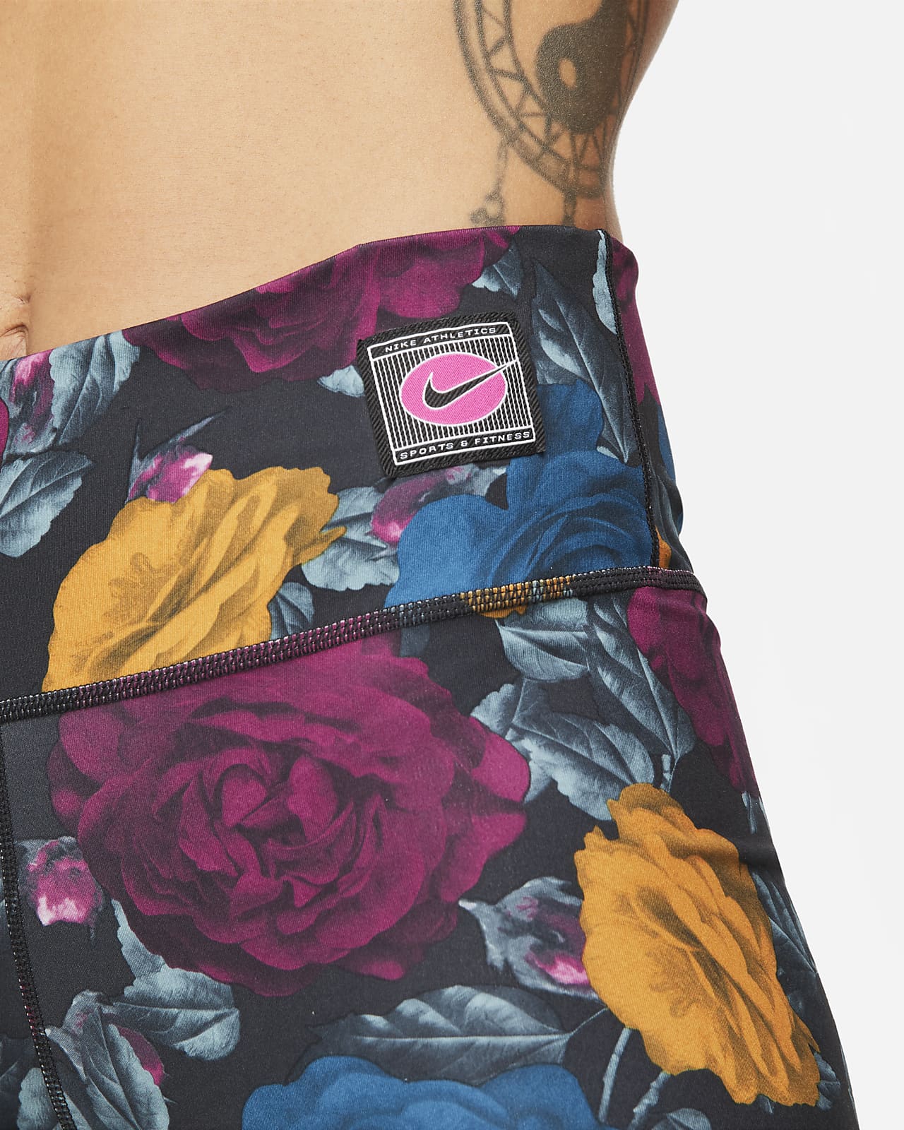 Mid-Rise Printed Training Shorts. Nike LU
