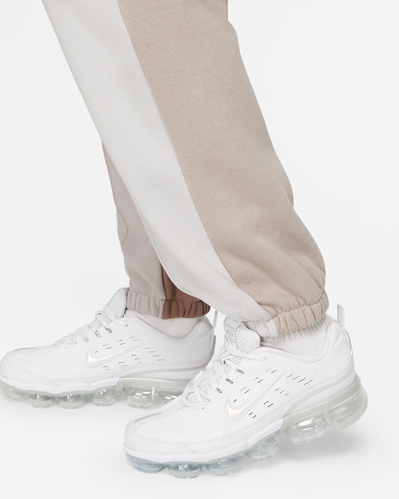 Nike Sportswear Essential Damesbroek. Nike BE
